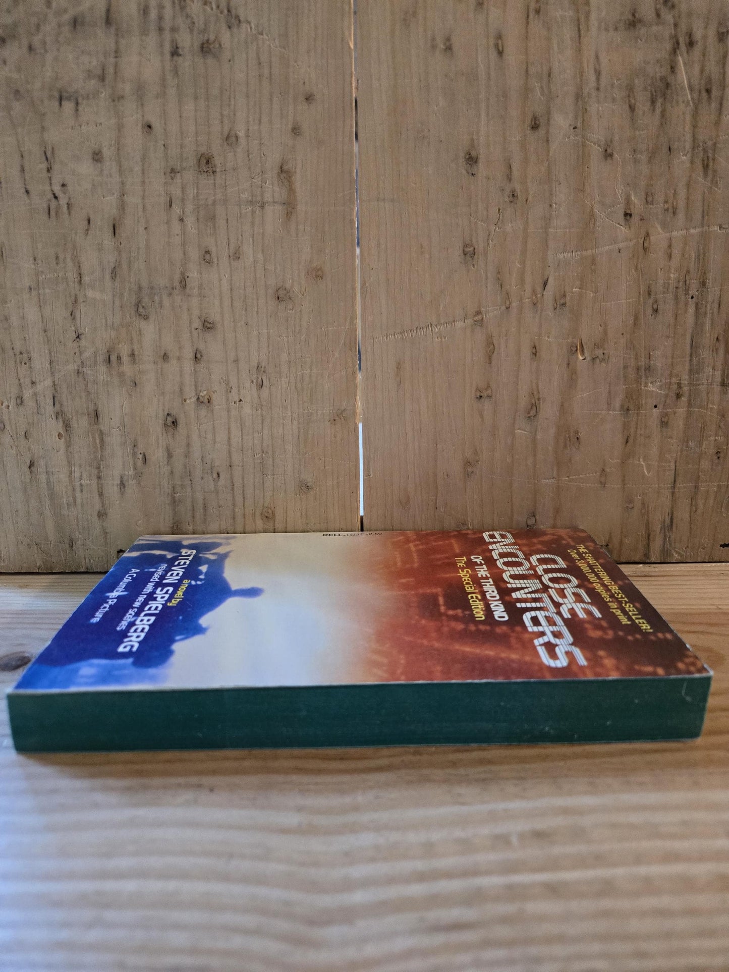 Close Encounters of the Third Kind: The Special Edition // A Novel by Steven Spielberg // 1980 // Vintage Paperback Movie Tie-in Sci-fi