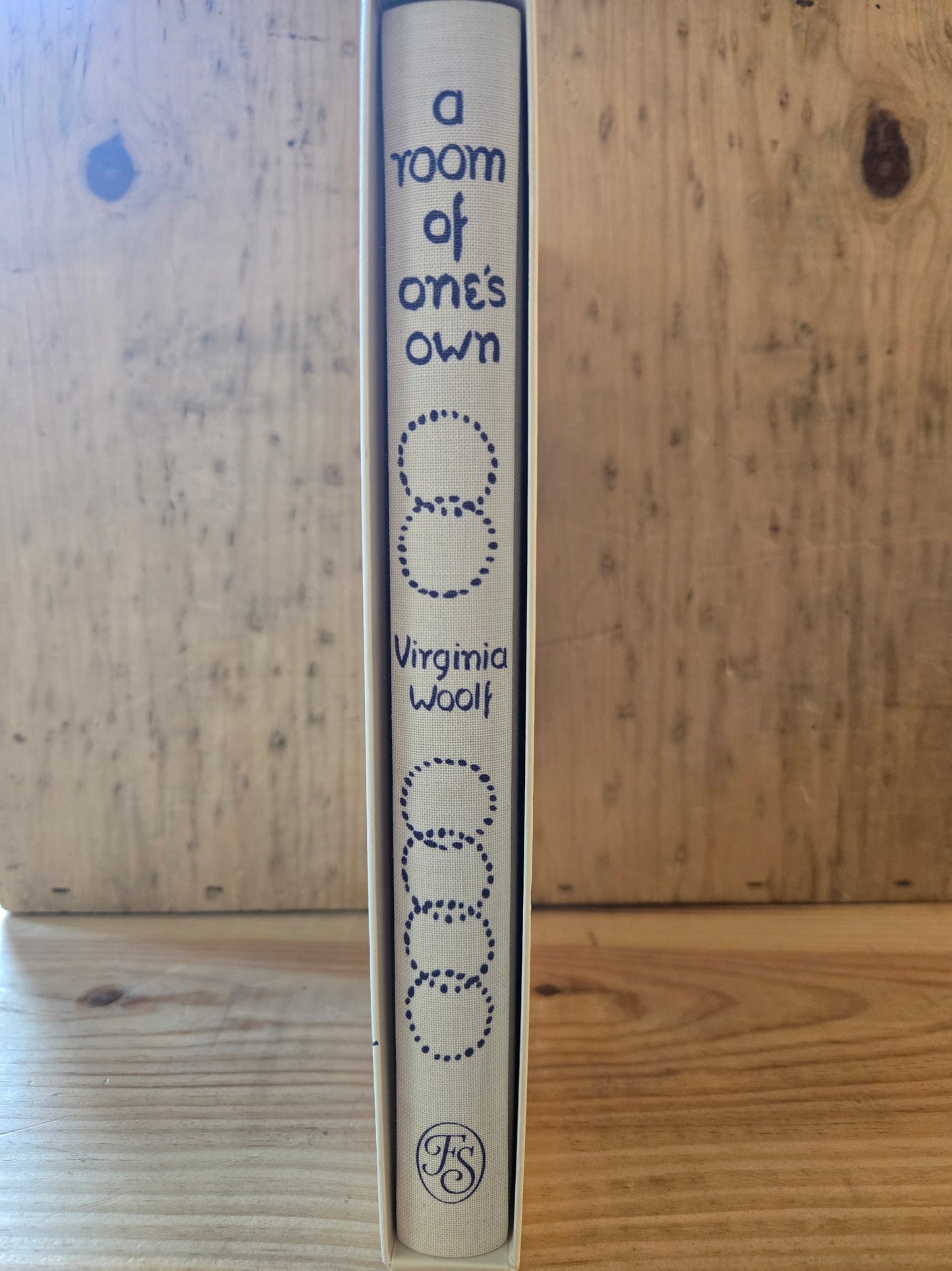 A Room of One's Own // Virginia Woolf // Folio Society 2017 // Hardcover with Slipcase