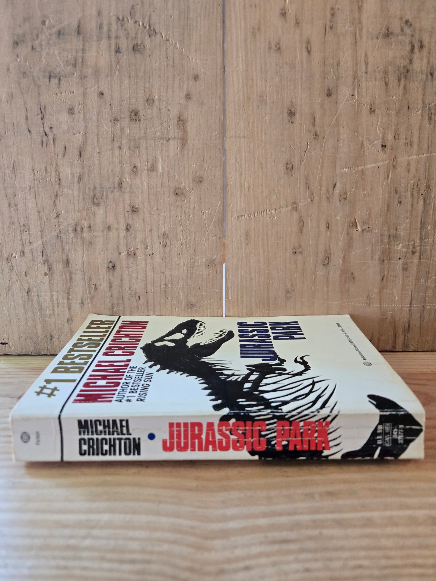 Jurassic Park // Michael Crichton // 1993 // Vintage Paperback Horror Thriller