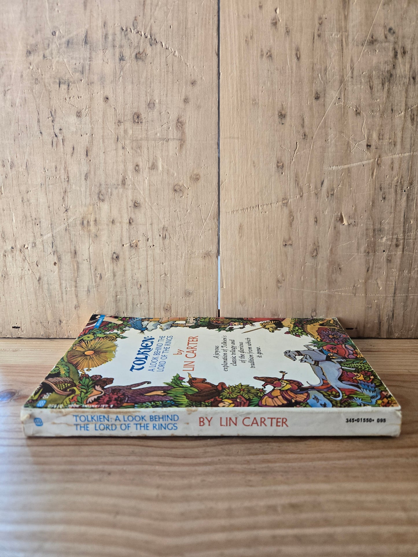 Tolkien: A Look Behind The Lord of the Rings // Lin Carter // 1969 // Vintage Paperback Fantasy