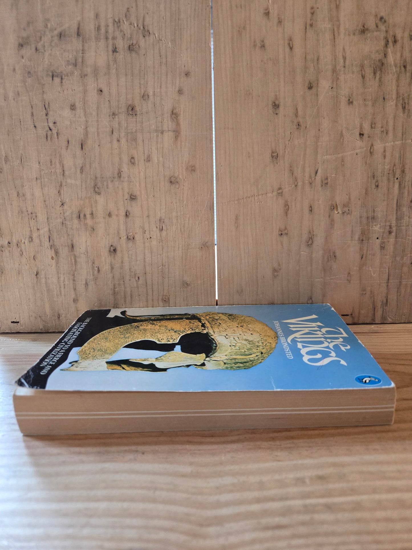 The Vikings // Johannes Brondsted // 1980 // Vintage Paperback History