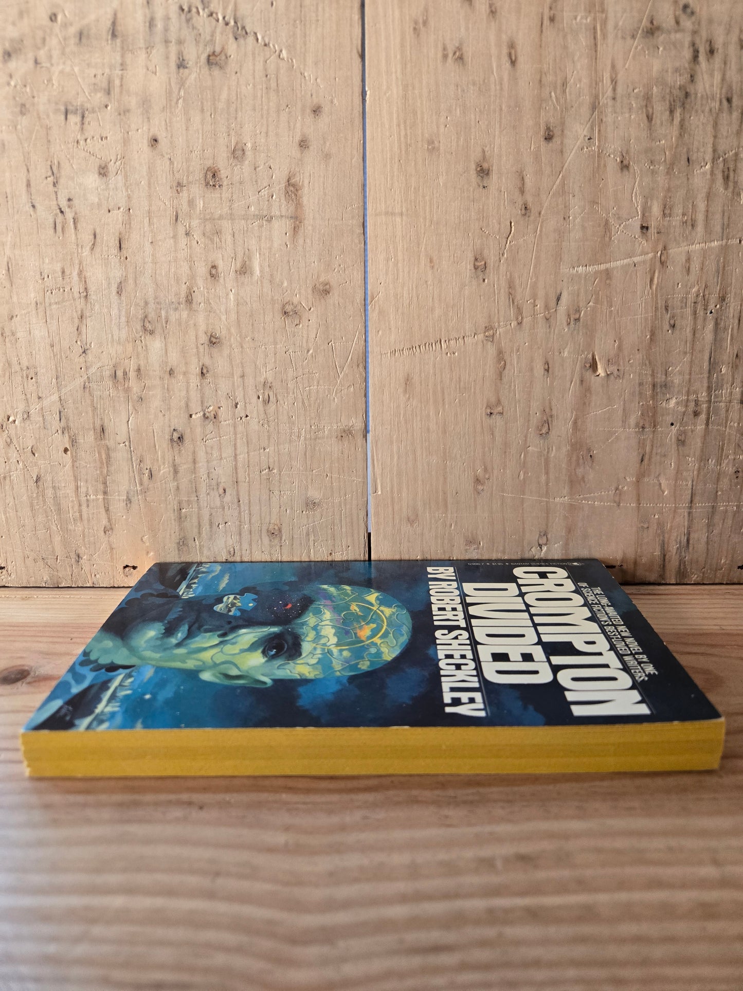 Crompton Divided // Robert Sheckley // 1979 // Vintage Paperback Sci-fi