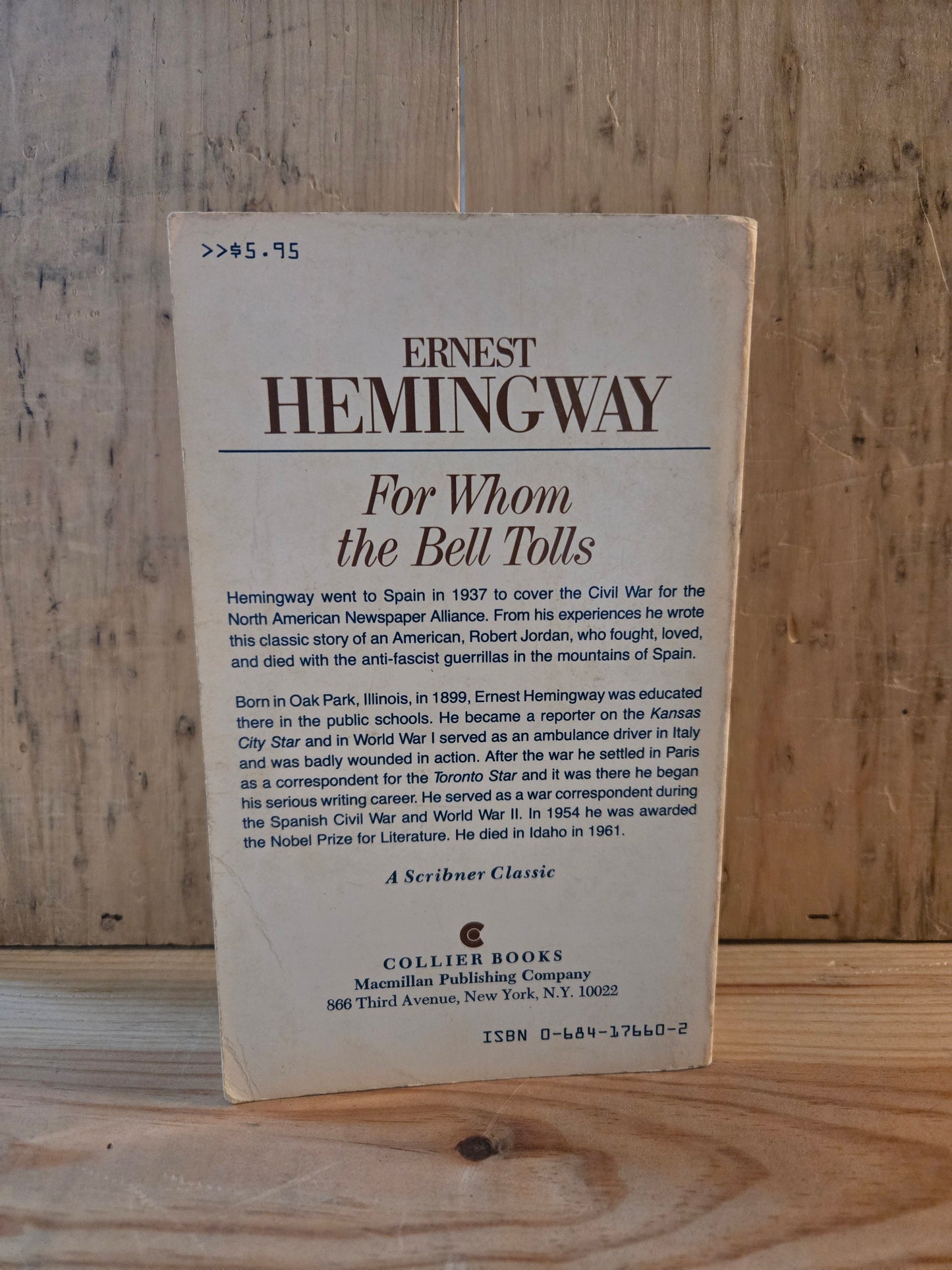 For Whom The Bell Tolls // Ernest Hemingway // 1986 // Vintage Paperback