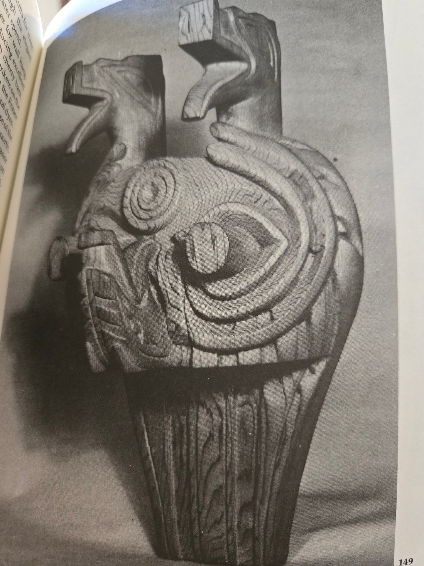 Looking at Indian Art of the Northwest Coast // Hilary Stewart // 1979 // Vintage Paperback