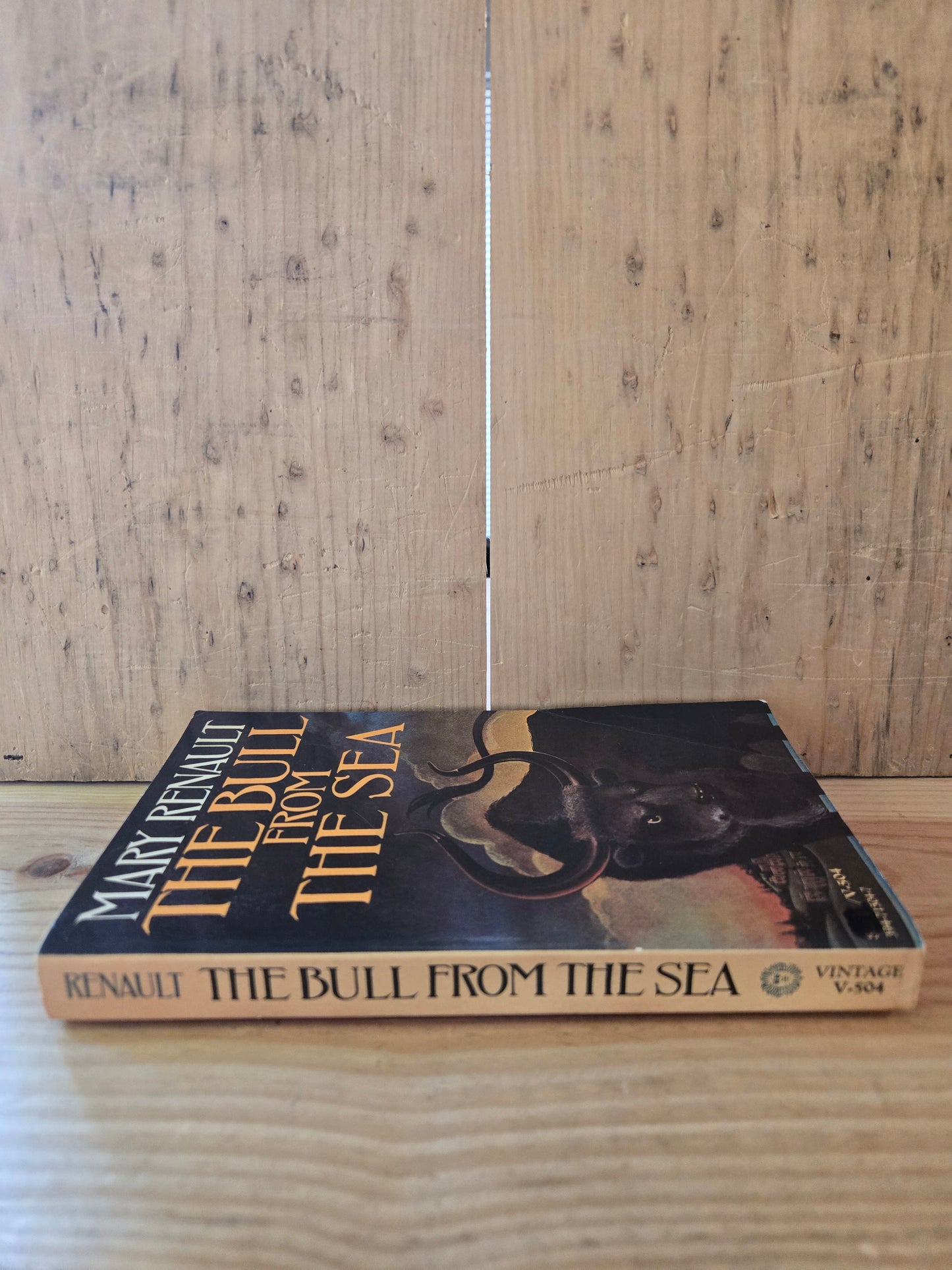 The Bull from the Sea // Mary Renault // 1975 // Vintage Paperback