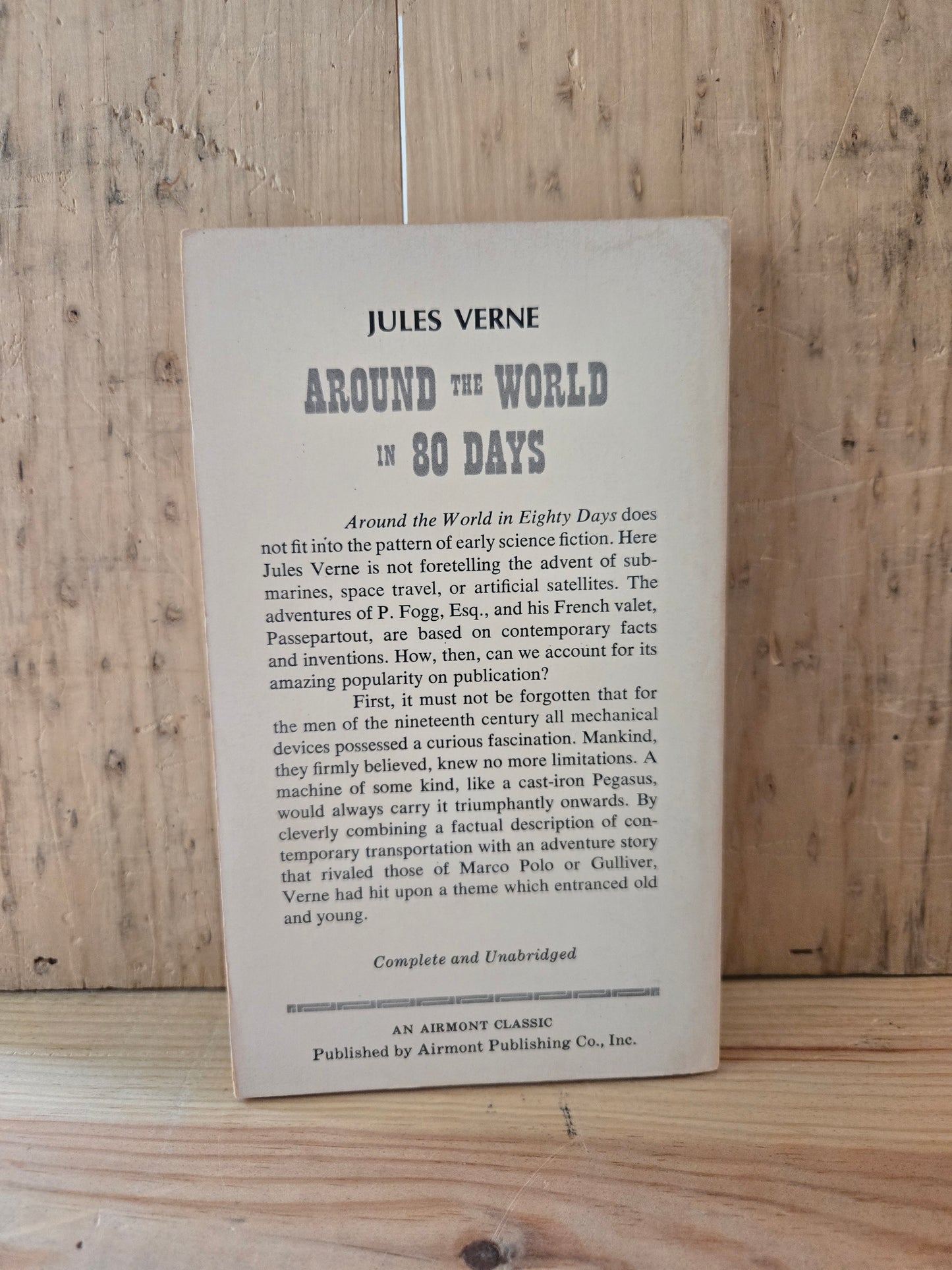 Around the World in 80 Days // Jules Verne // 1963 // Vintage Paperback