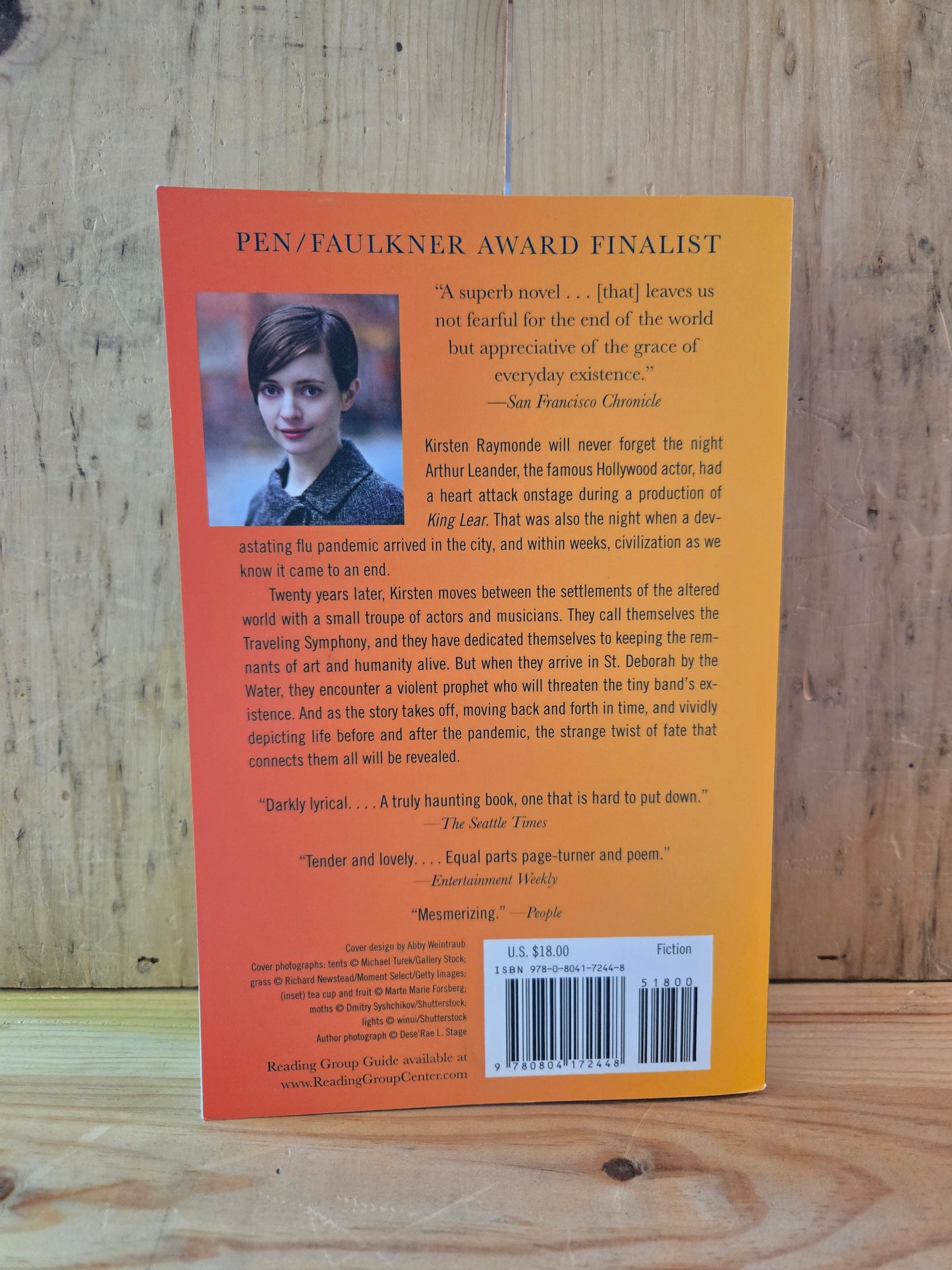 Station Eleven // Emily St. John Mandel // 2015 // Paperback