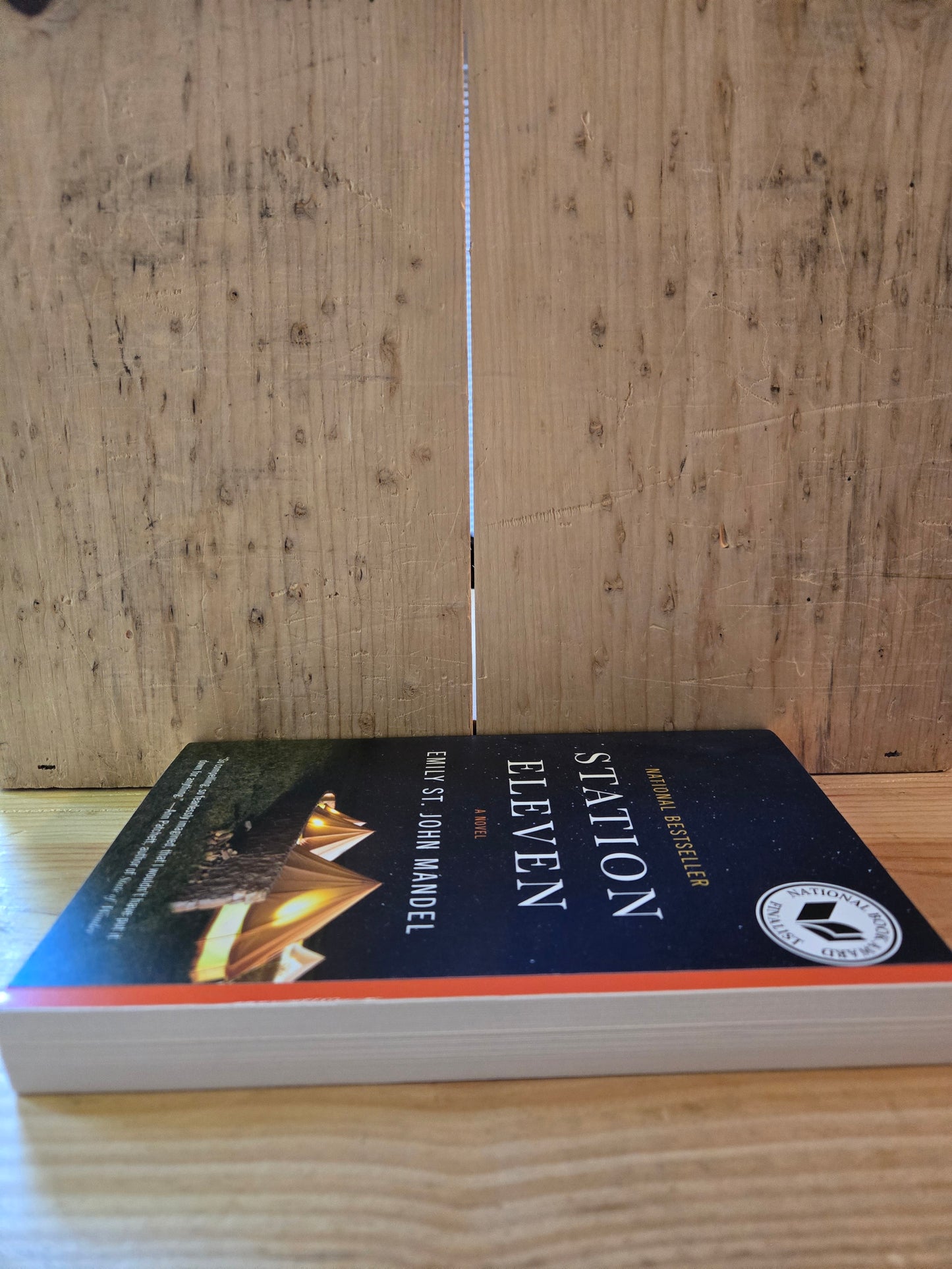 Station Eleven // Emily St. John Mandel // 2015 // Paperback