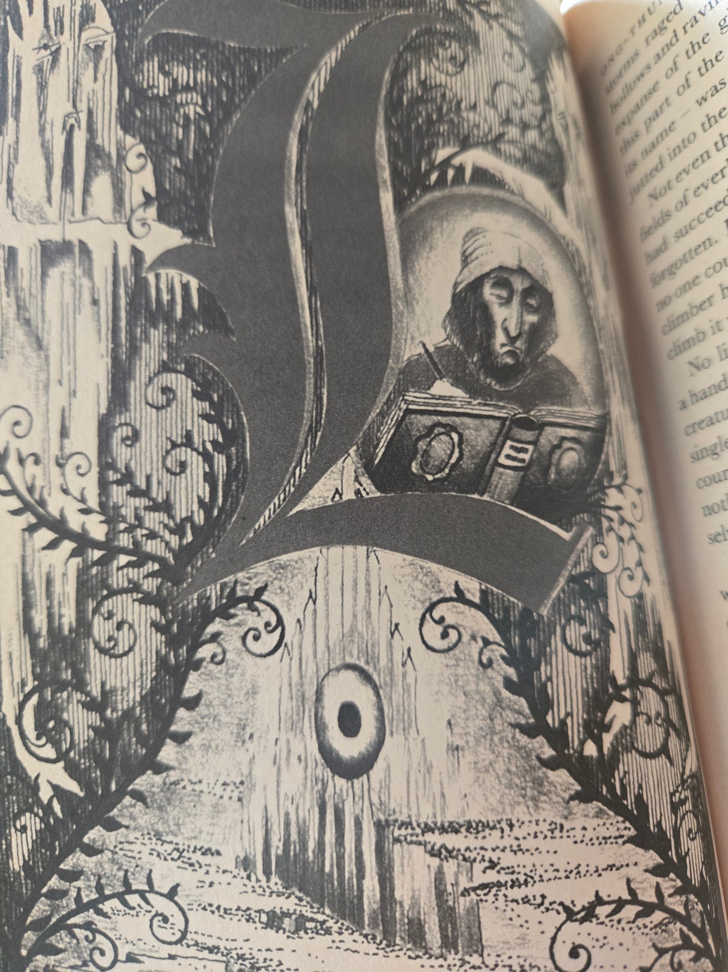 The Neverending Story // Michael Ende // 1984 // Vintage Paperback Fantasy