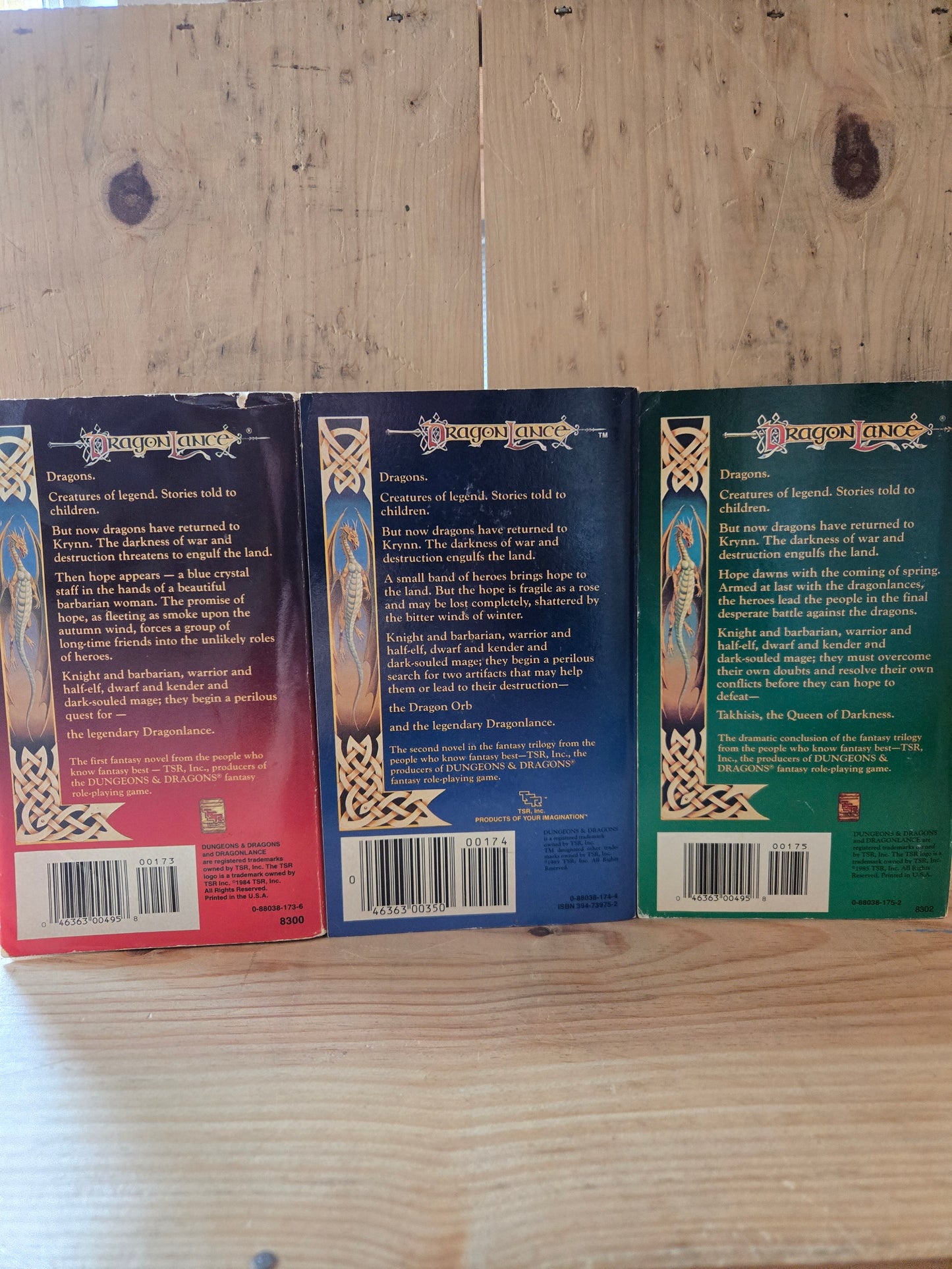 Dragonlance Chronicles Trilogy (3 Book Set) // Margaret Weis and Tracy Hickman // 1984 - 1985 // Vintage Paperback Fantasy D&D