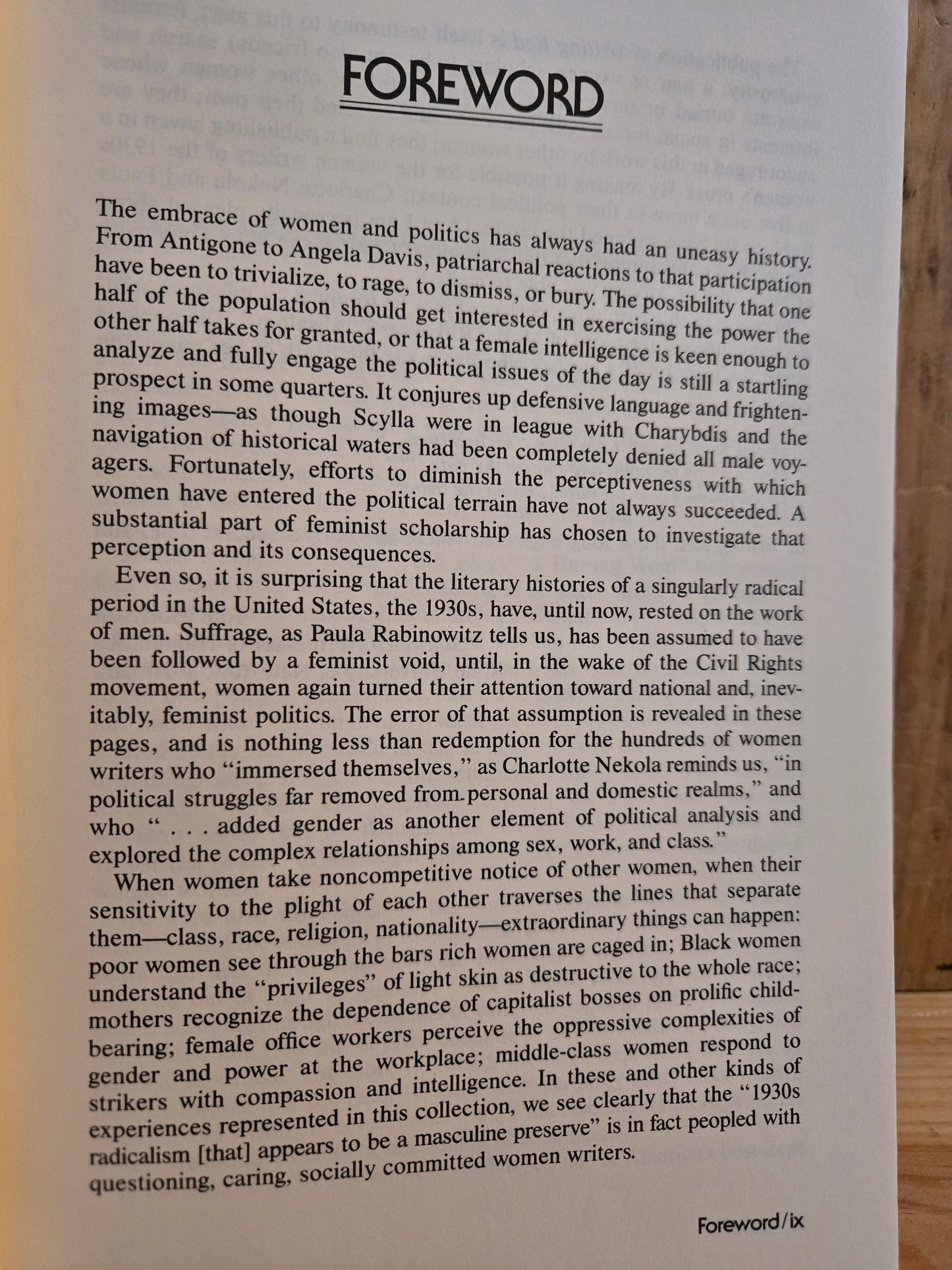 Writing Red: An Anthology of Women Writers, 1930 - 1940 // Edited by Charlotte Nekola, Paula Rabinowitz // 1st Print 1987 // Paperback