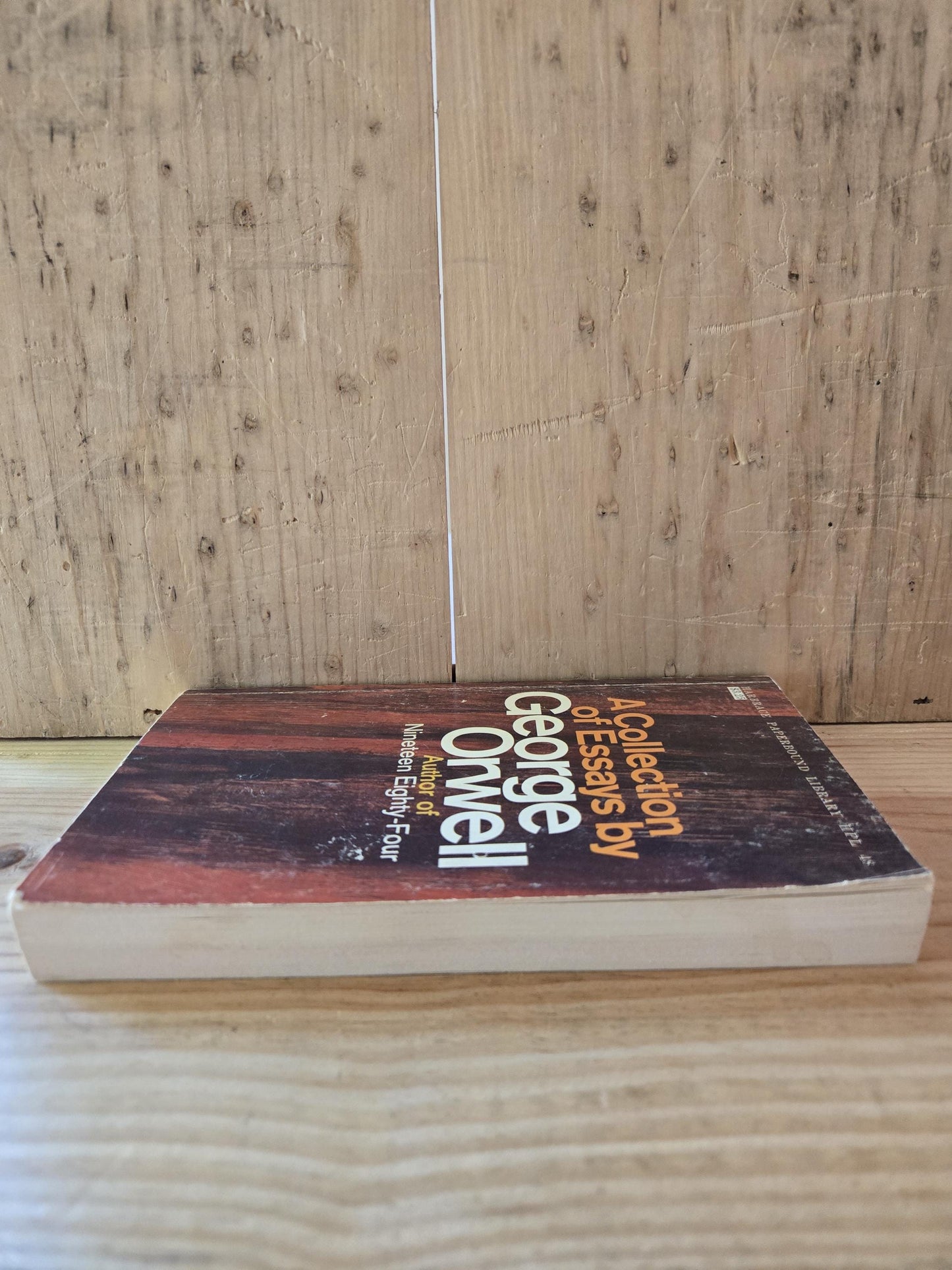 A Collection of Essays by George Orwell // 1950s // Vintage Paperback