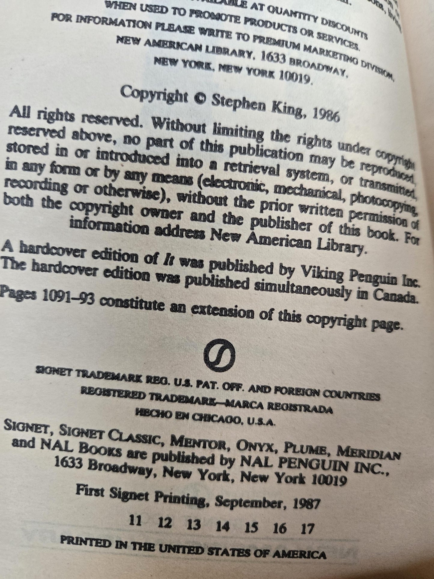 IT // Stephen King // 11th Printing 1987 // Vintage Paperback Horror