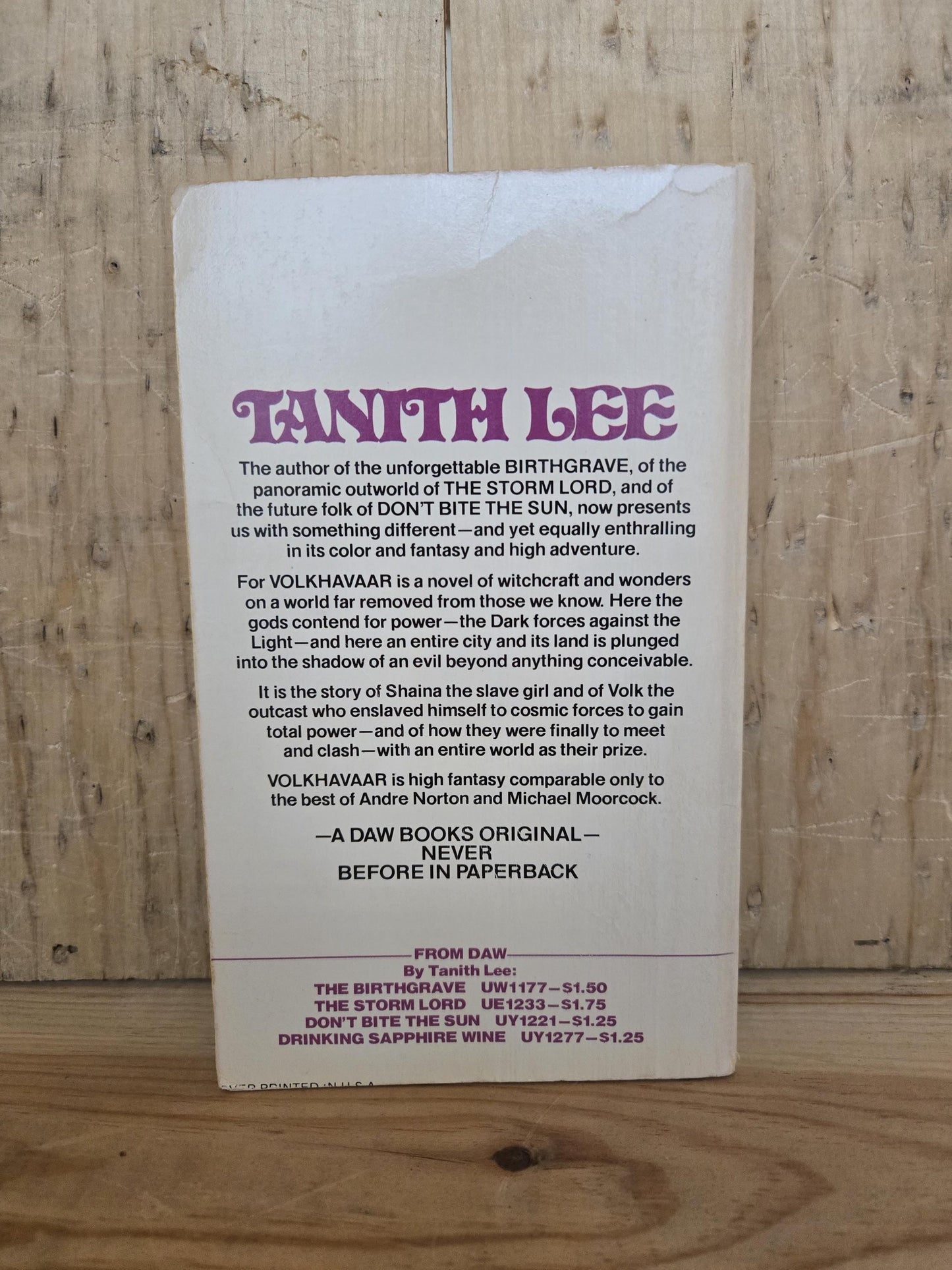 Volkhavaar // Tanith Lee // DAW 1st Printing 1977 // Vintage Paperback Fantasy