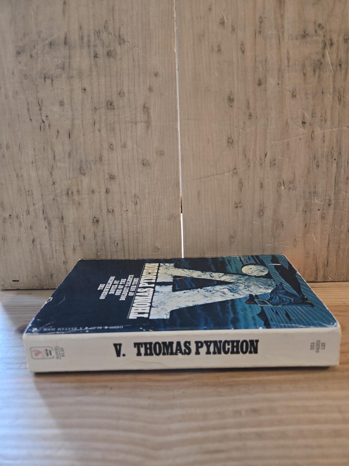 V. // Thomas Pynchon // 1968 // Vintage Paperback