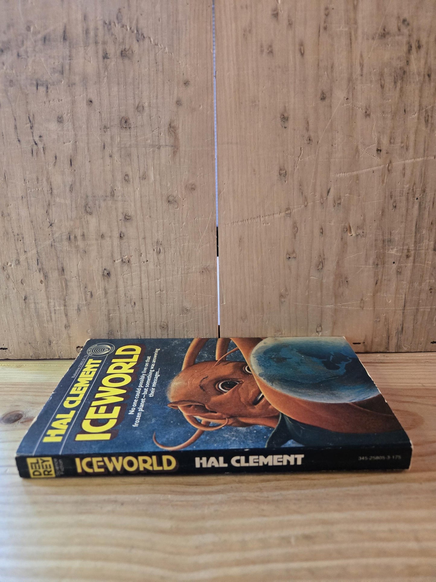 Iceworld // Hal Clement // 1977 // Vintage Paperback Sci-fi