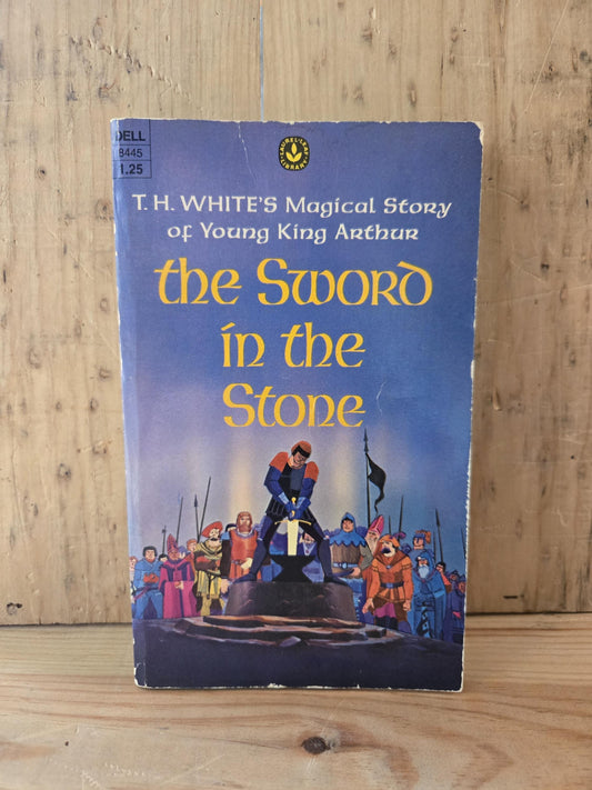 The Sword in the Stone // T.H. White // 1975 // Vintage Paperback Fantasy