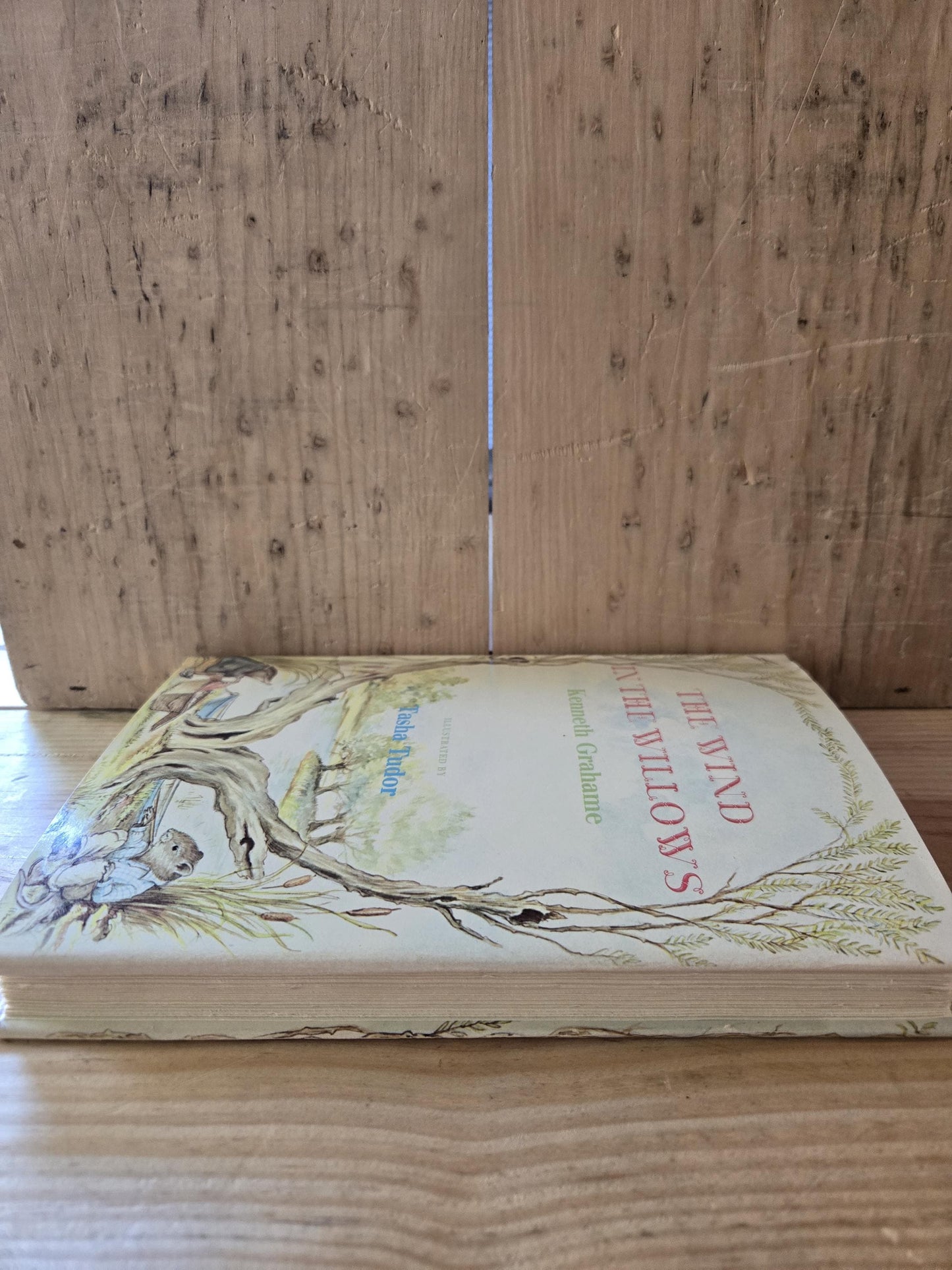 The Wind in the Willows // Kenneth Grahame // Book Club Edition 1966 // Vintage Hardcover