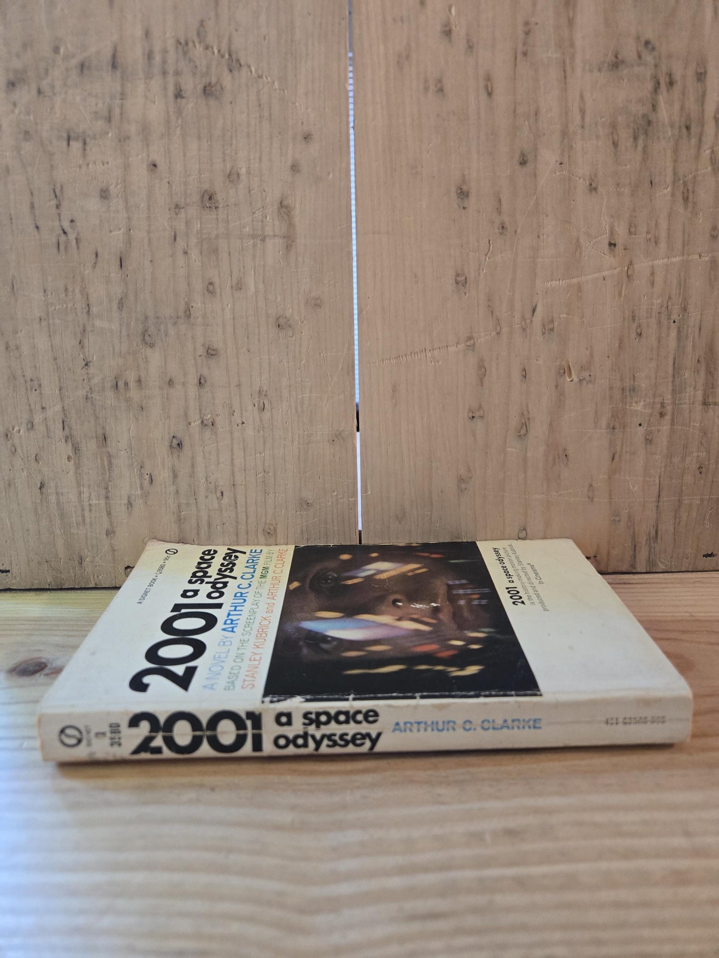 2001 A Space Odyssey // Arthur C. Clarke // 18th Printing 1970s // Vintage Paperback Sci-fi