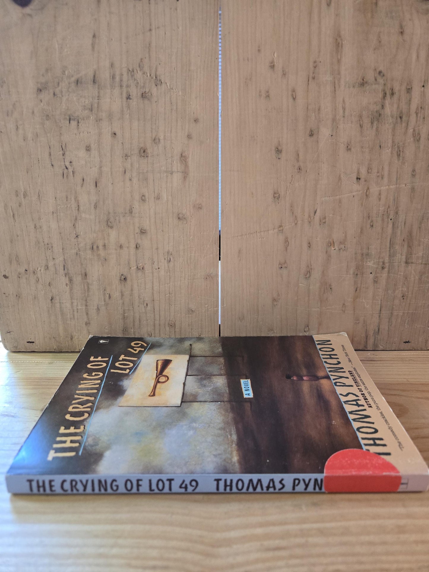 The Crying of Lot 49 // Thomas Pynchon // 1990 // Vintage Paperback