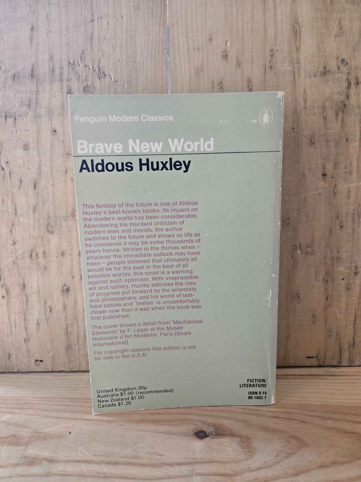 Brave New World // Aldous Huxley // 1974 // Vintage Paperback Dystopian