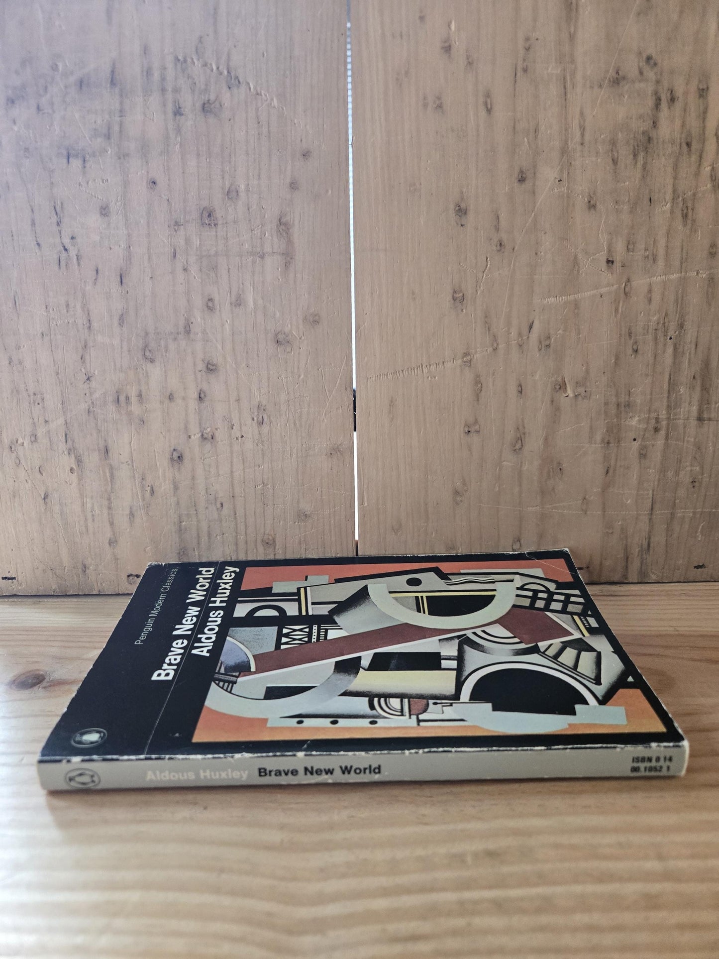 Brave New World // Aldous Huxley // 1974 // Vintage Paperback Dystopian
