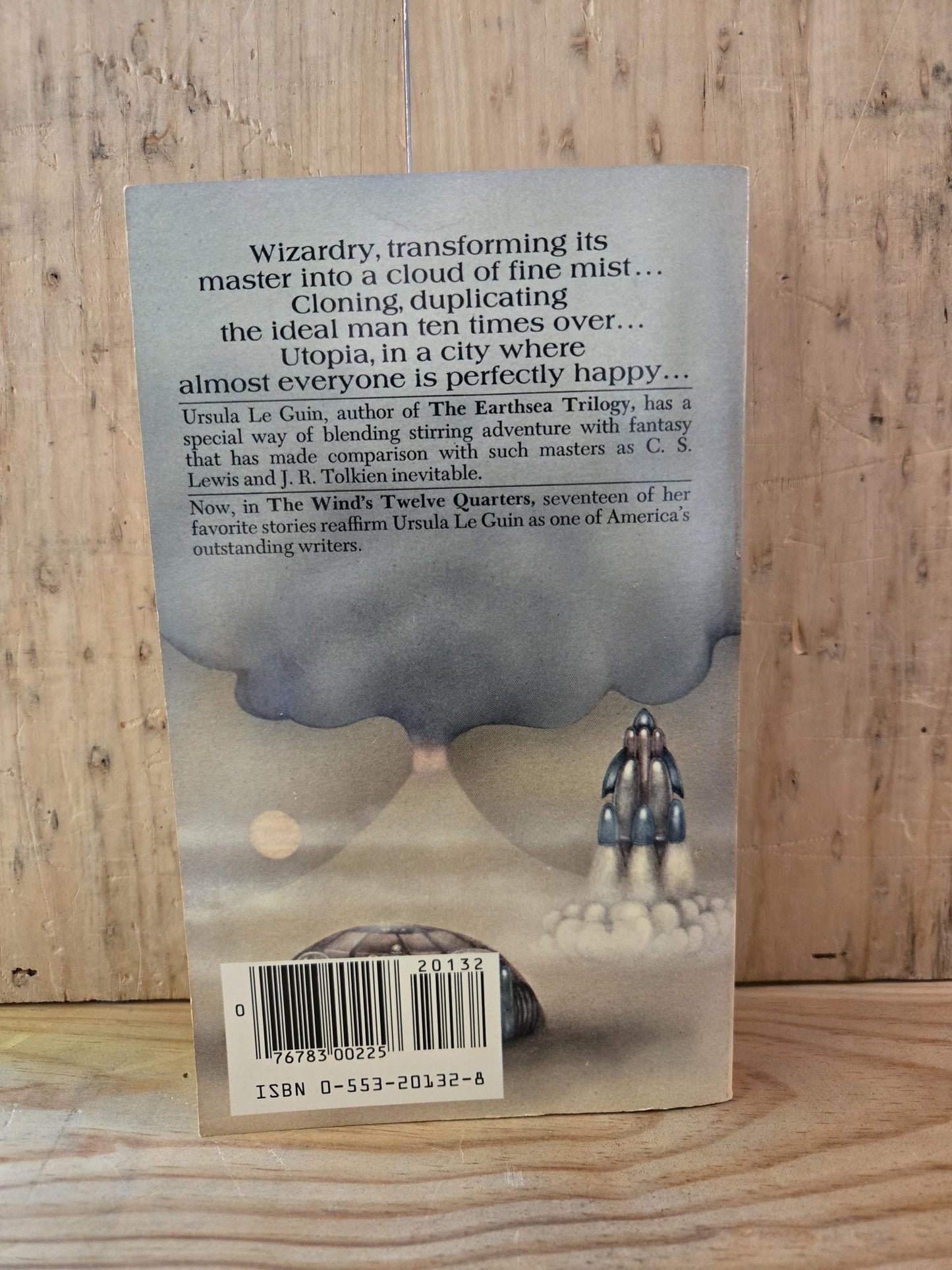 The Wind's Twelve Quarters // Ursula K. Le Guin // 1981 // Vintage Paperback Sci-fi Fantasy