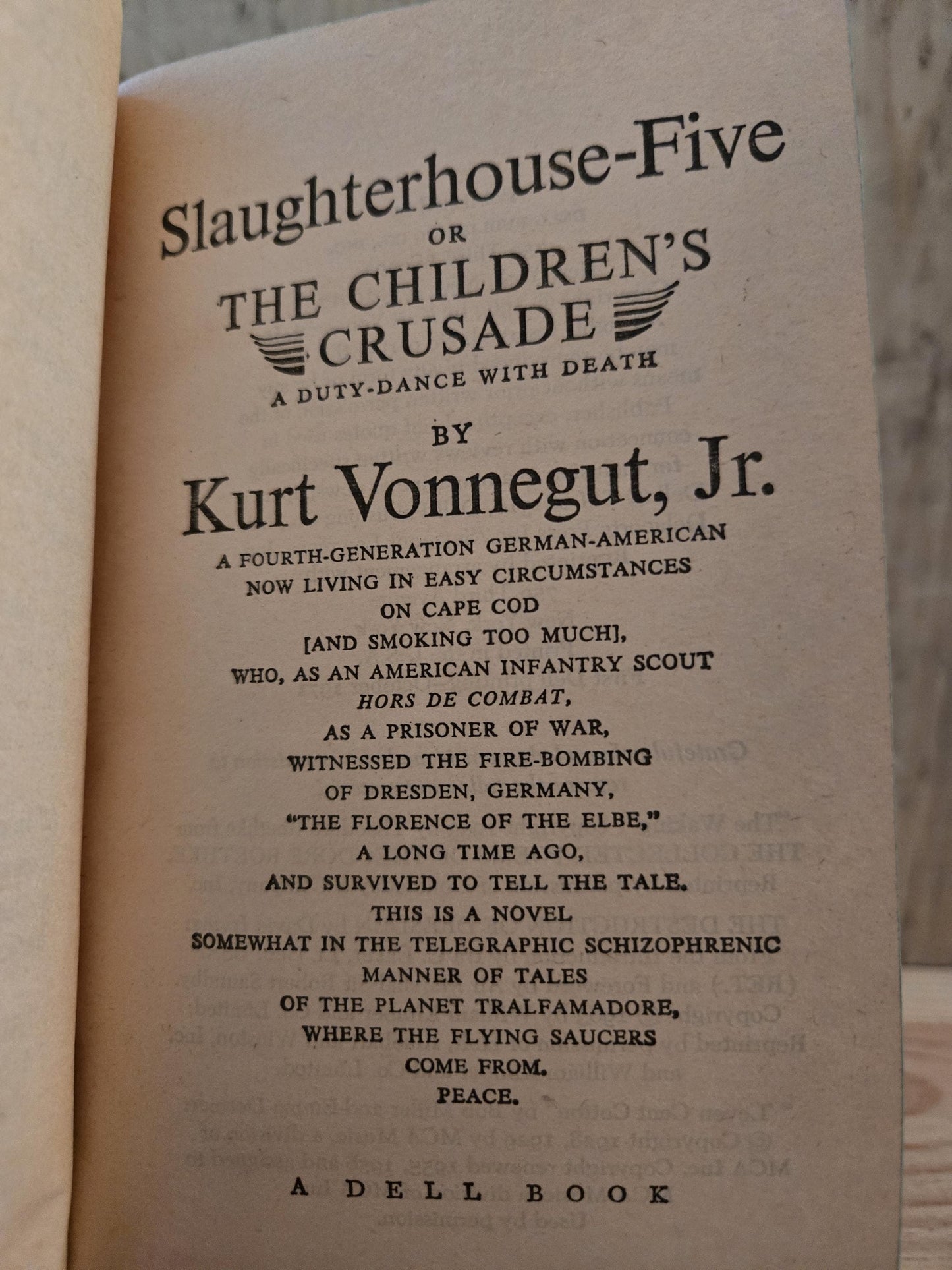 Slaughterhouse-Five // Kurt Vonnegut Jr. // Dell 1st Printing Thus 1971 // Vintage Paperback