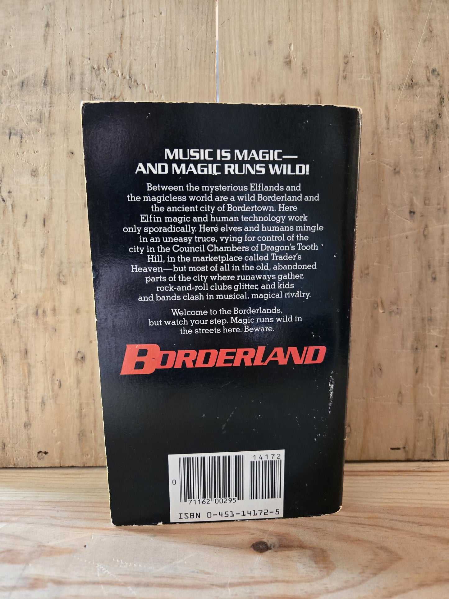 Borderland // Created by Terri Windling and Mark Alan Arnold // 1st Printing 1986 // Vintage Paperback Fantasy