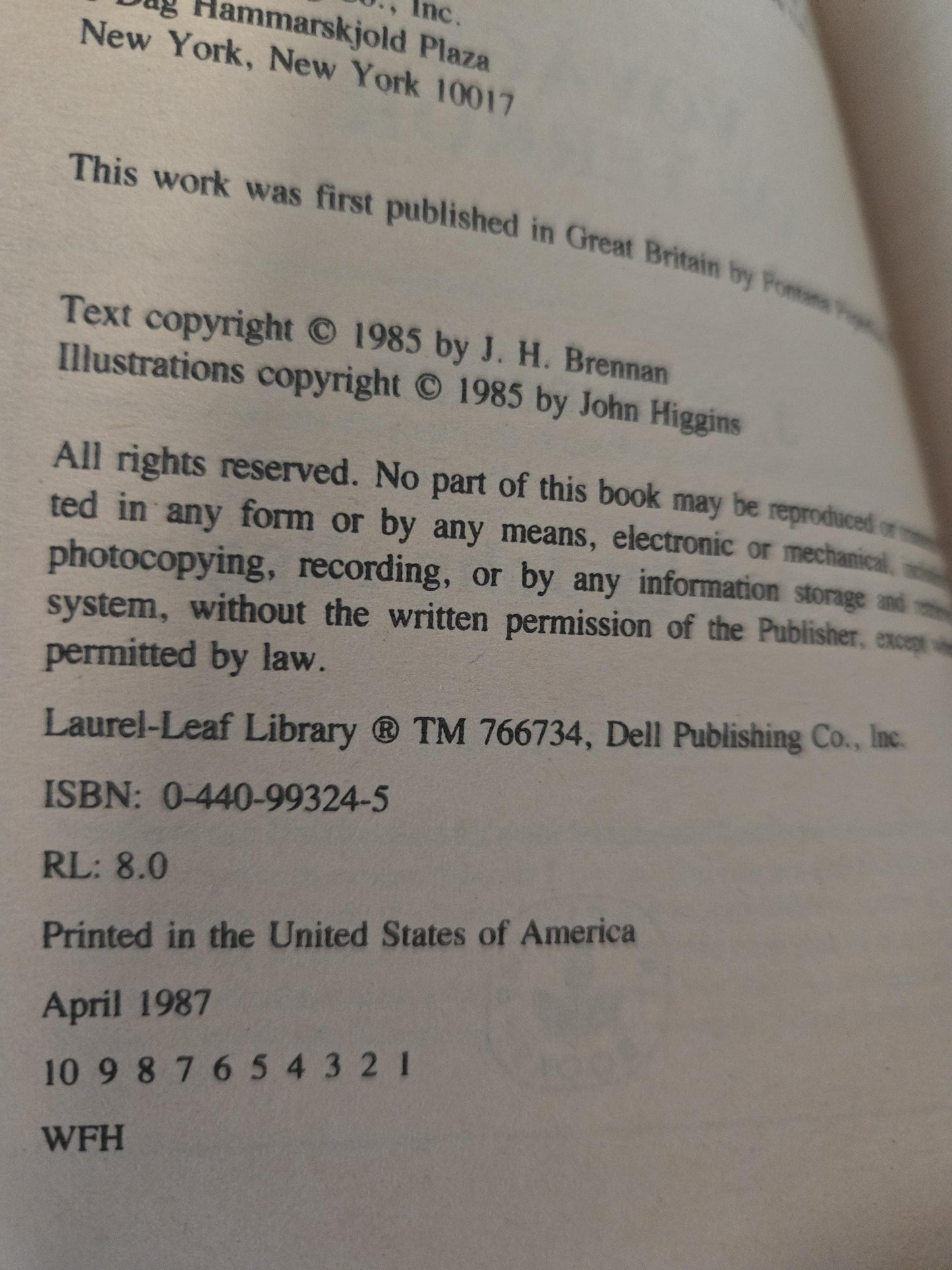 Grail Quest #4: Voyage of Terror // J.H. Brennan // 1987 // Vintage Paperback Fantasy Gamebook CYOA