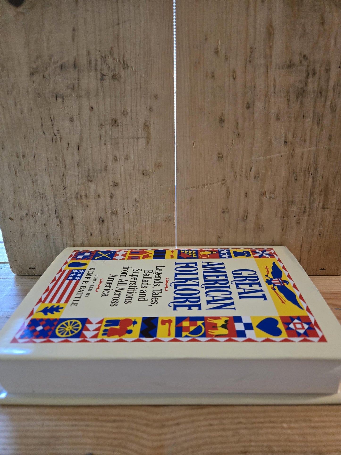 Great American Folklore: Legends, Tales, Ballads, and Superstitions from All Across America // Compiled Kemp Battle // 1986 // Vintage Book