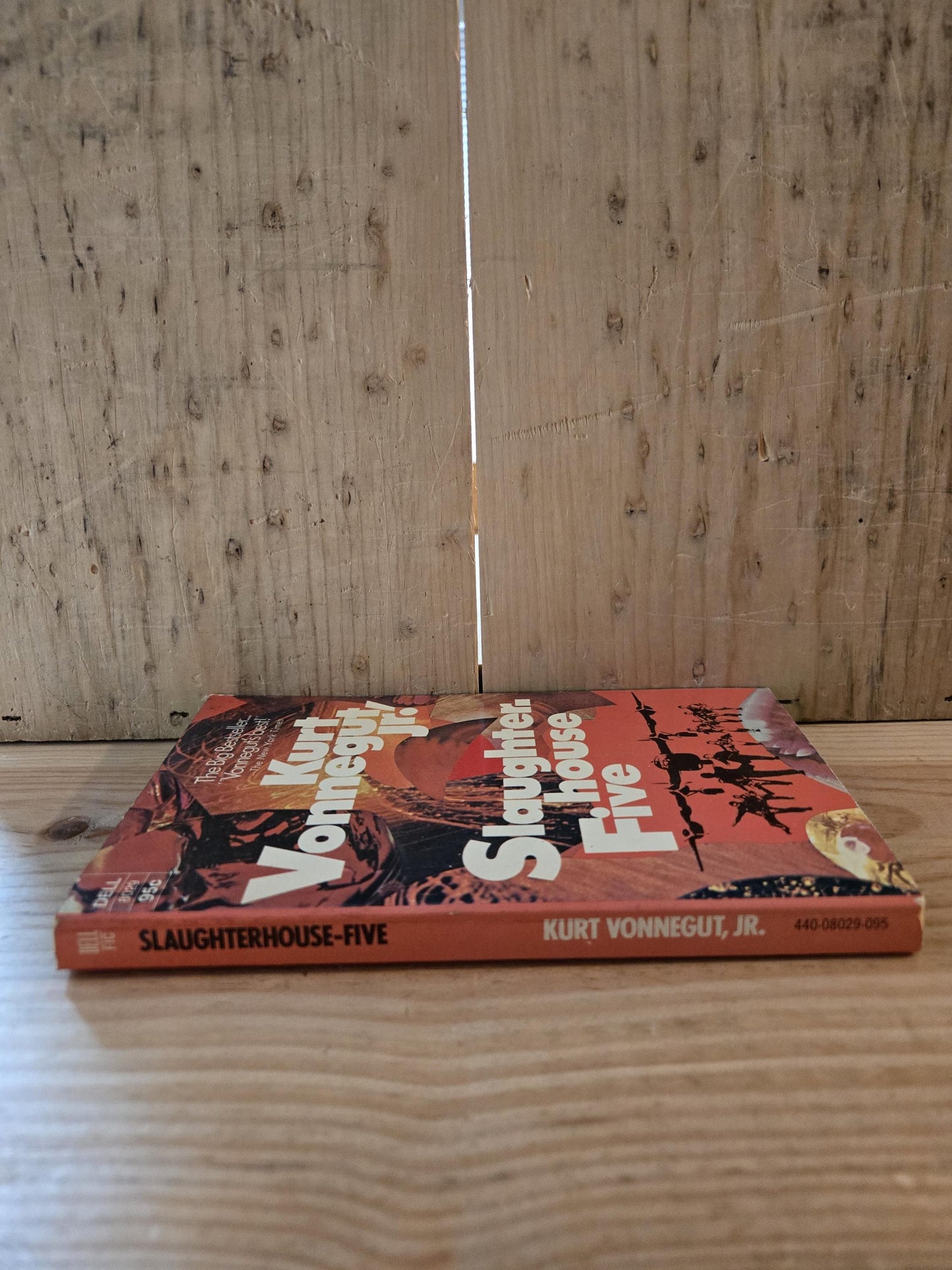 Slaughterhouse-Five // Kurt Vonnegut Jr. // Dell 1st Printing Thus 1971 // Vintage Paperback