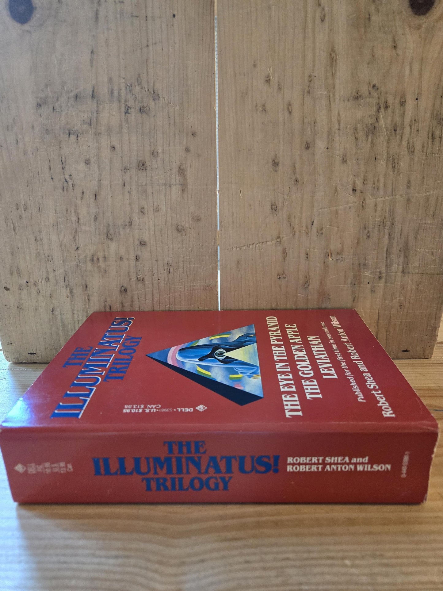 The Illuminatus! Trilogy // Robert Shea and Robert Anton Wilson // 3rd Printing 1984 // Vintage Paperback Sci-fi Omnibus Edition