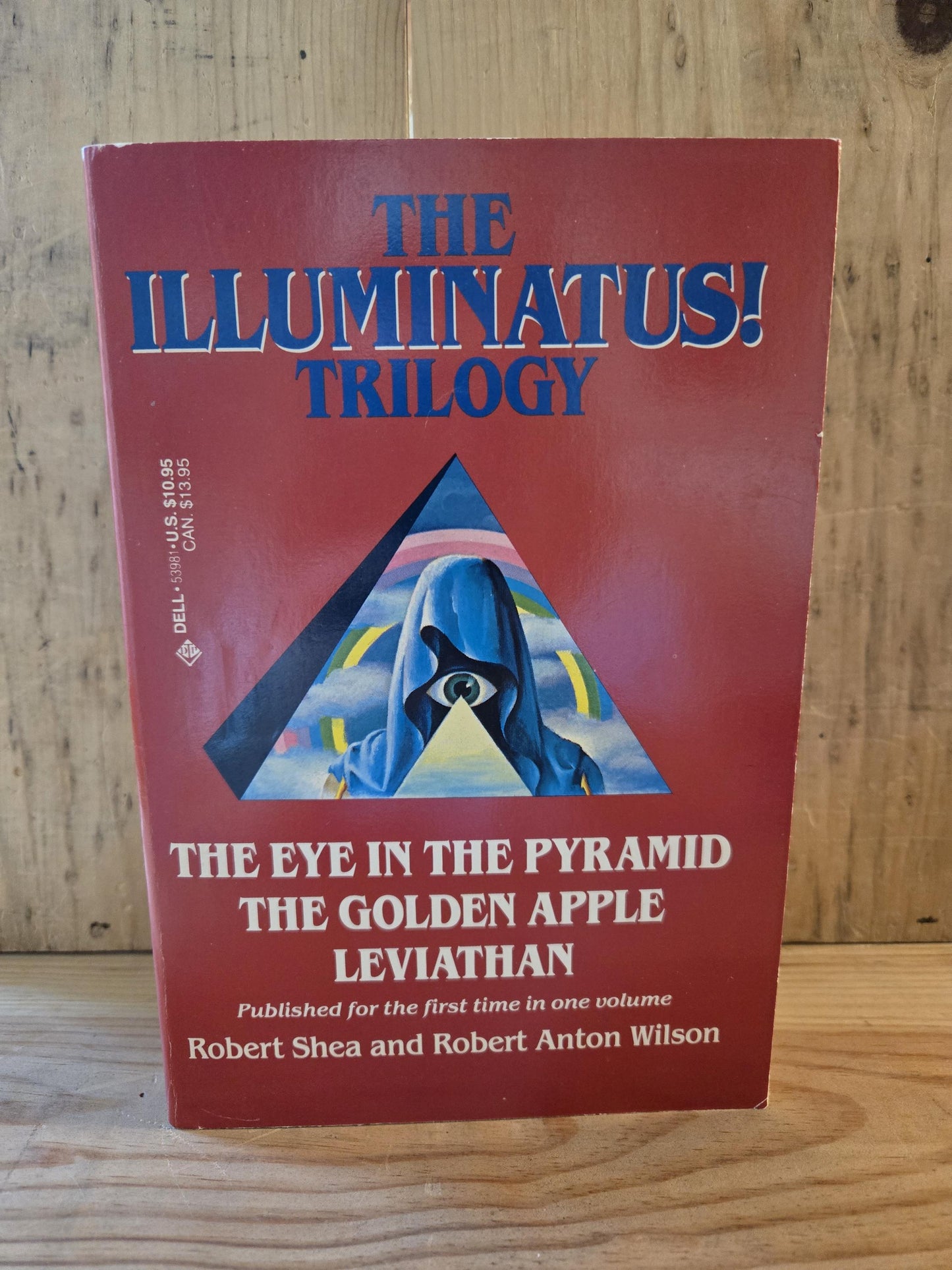 The Illuminatus! Trilogy // Robert Shea and Robert Anton Wilson // 3rd Printing 1984 // Vintage Paperback Sci-fi Omnibus Edition