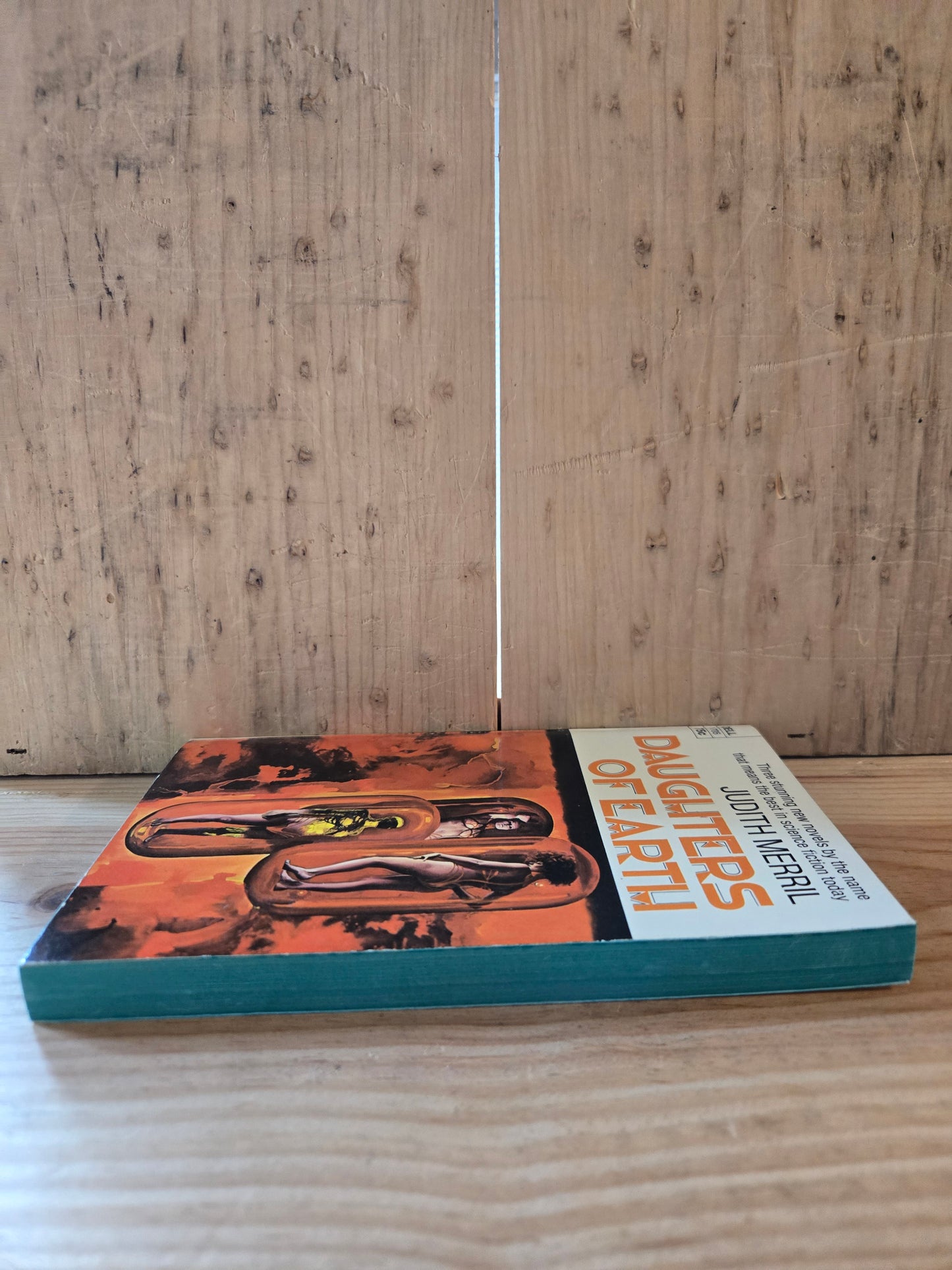 Daughters of Earth // Judith Merrill // 1970 // Vintage Paperback Sci-fi