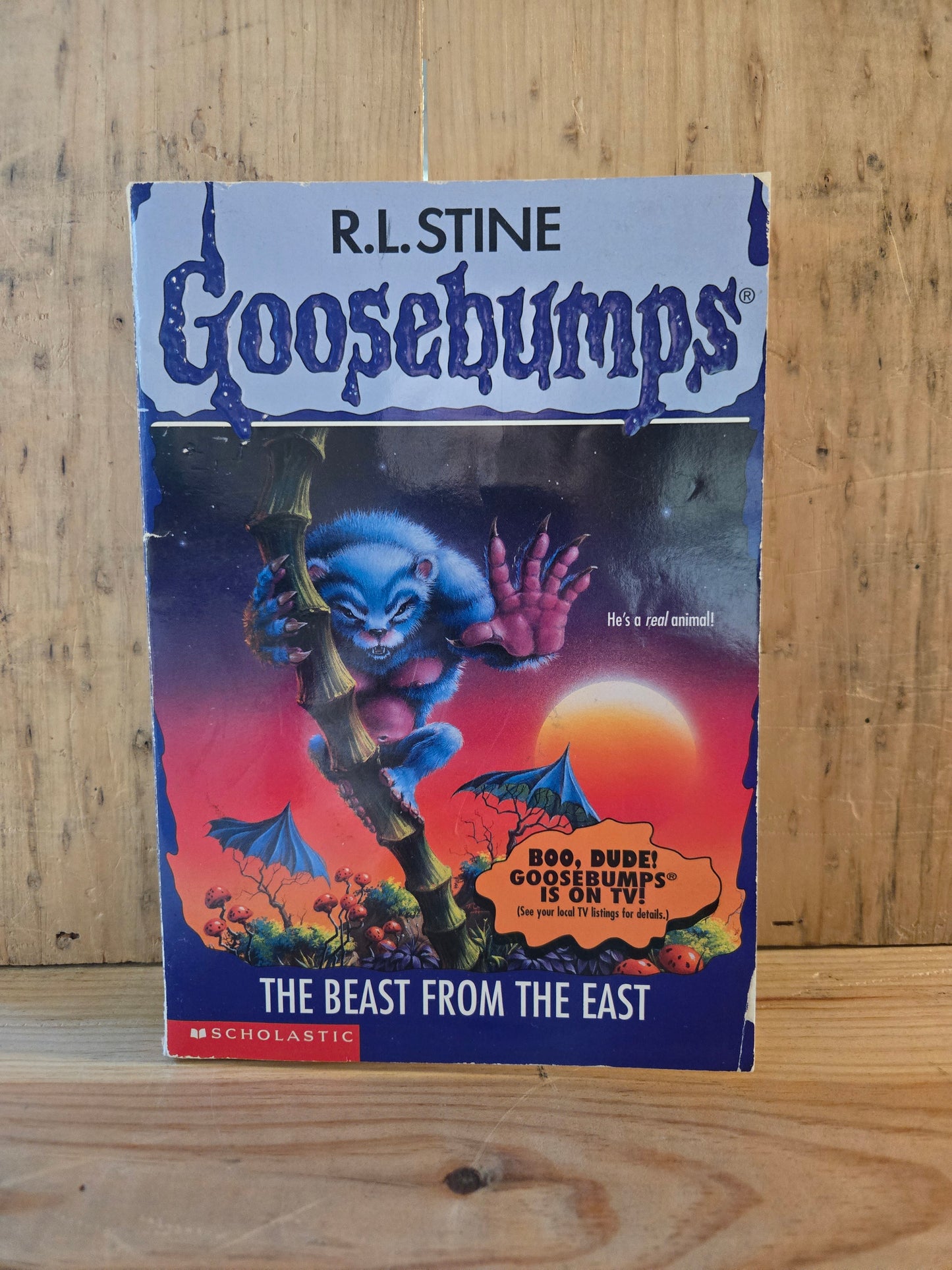 Goosebumps #43: The Beast from the East // R.L. Stine // 3rd Printing 1996 // Vintage Paperback