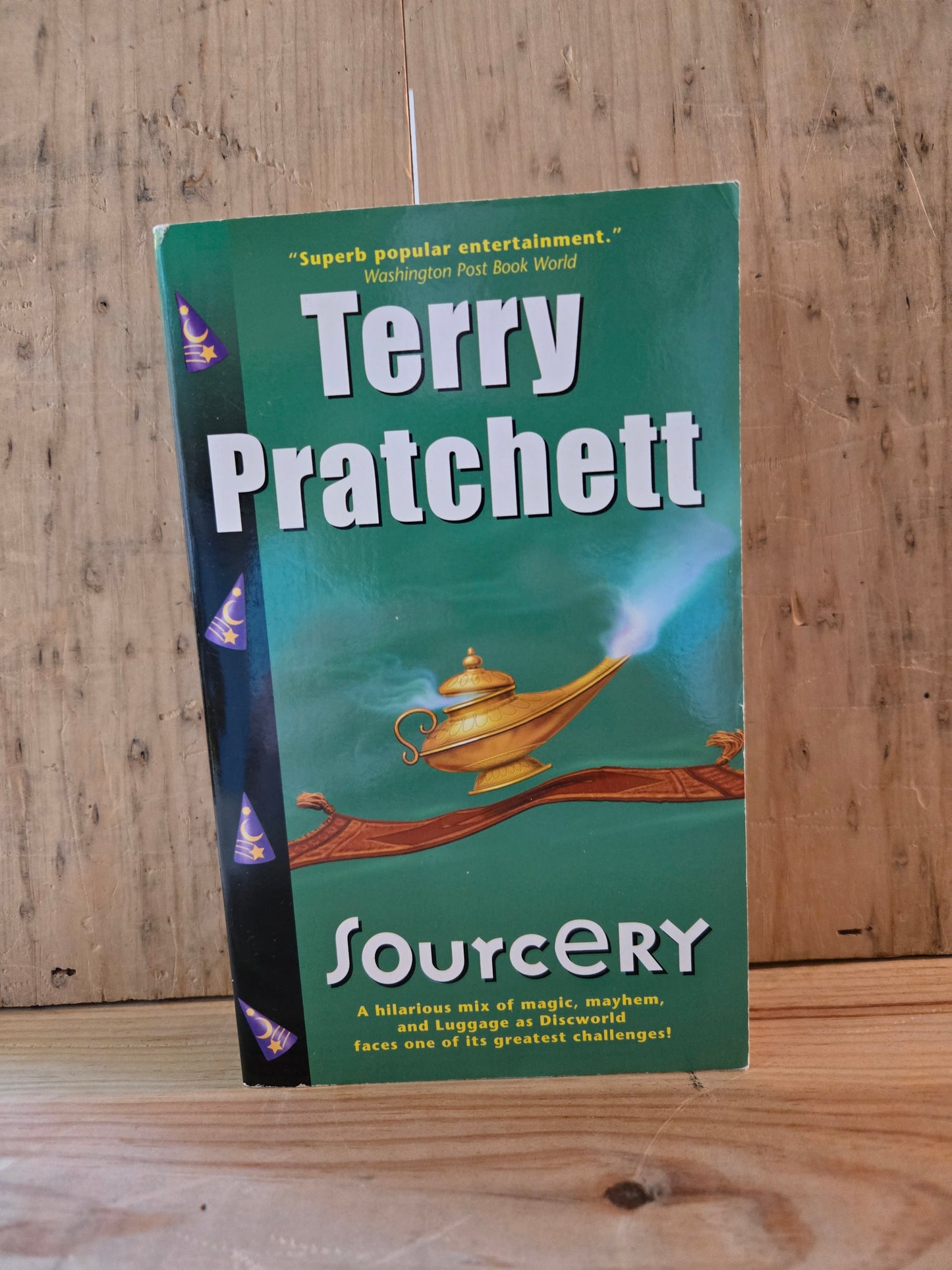 Sourcery // Terry Pratchett // 2001 // Vintage Paperback Discworld Fantasy