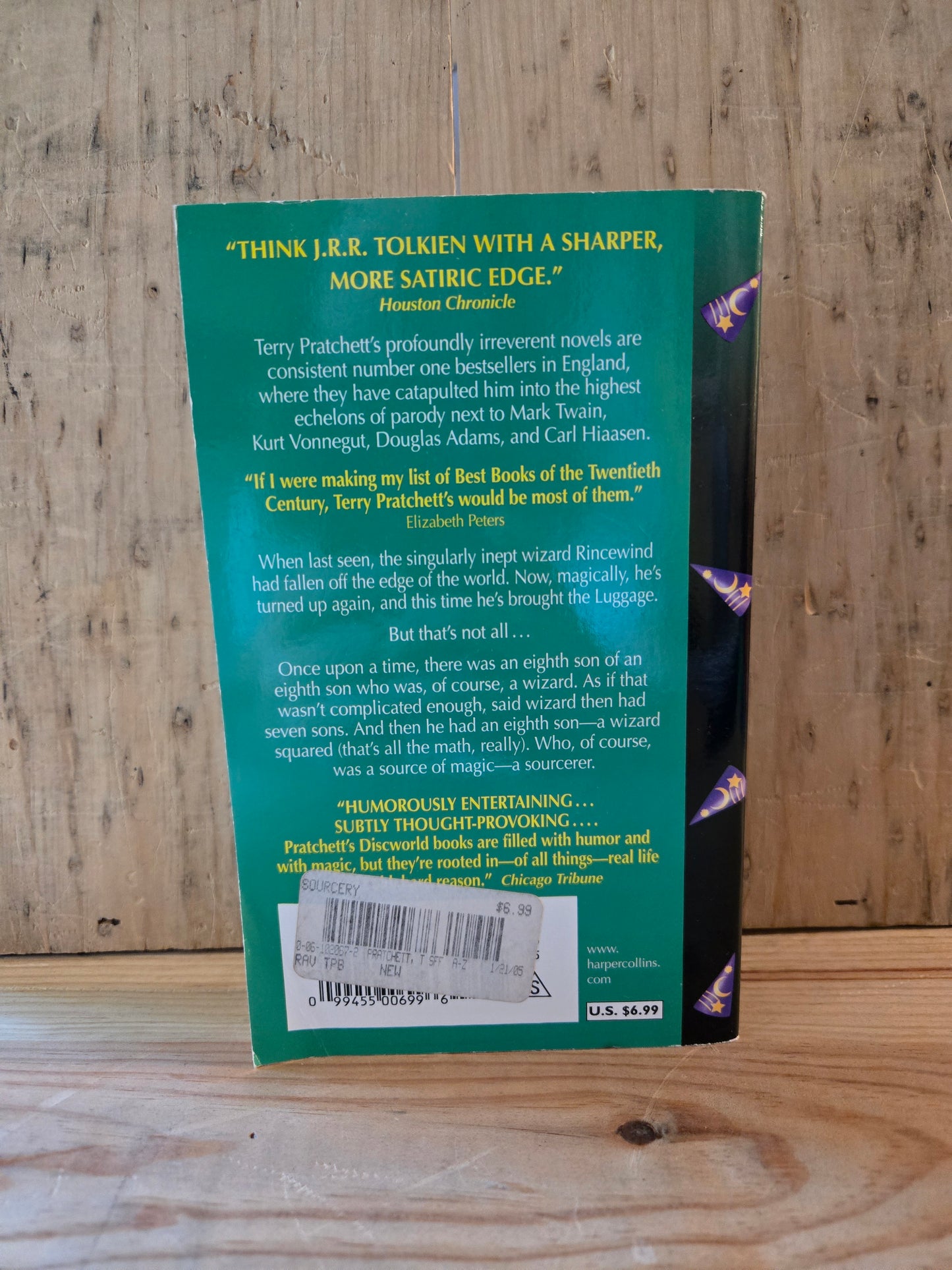 Sourcery // Terry Pratchett // 2001 // Vintage Paperback Discworld Fantasy