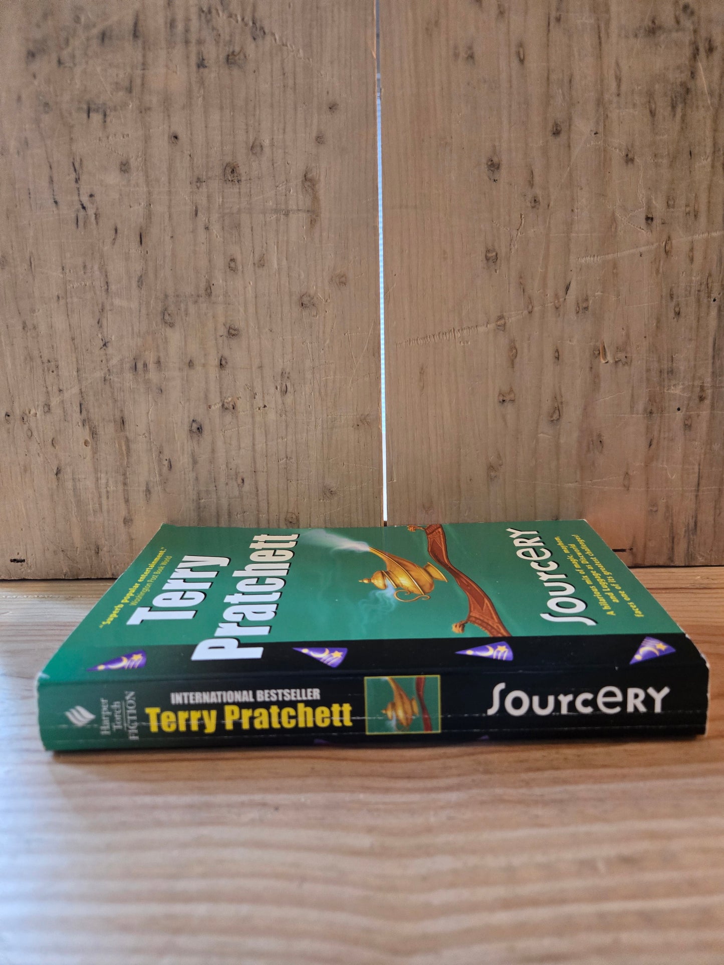 Sourcery // Terry Pratchett // 2001 // Vintage Paperback Discworld Fantasy