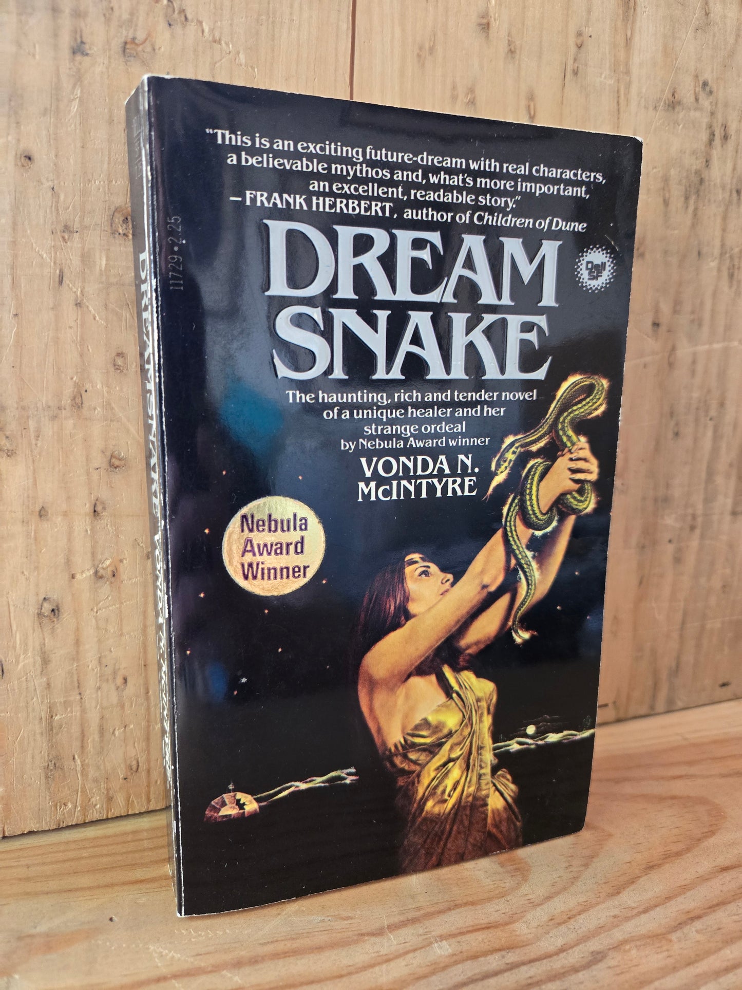 Dreamsnake // Vonda N. McIntyre // 1979 // Vintage Paperback Sci-fi Fantasy