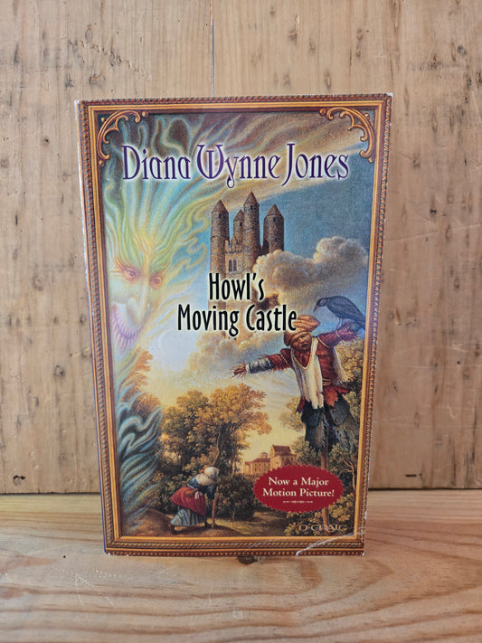 Howl's Moving Castle // Diana Wynne Jones // 2001 // Vintage Paperback Fantasy