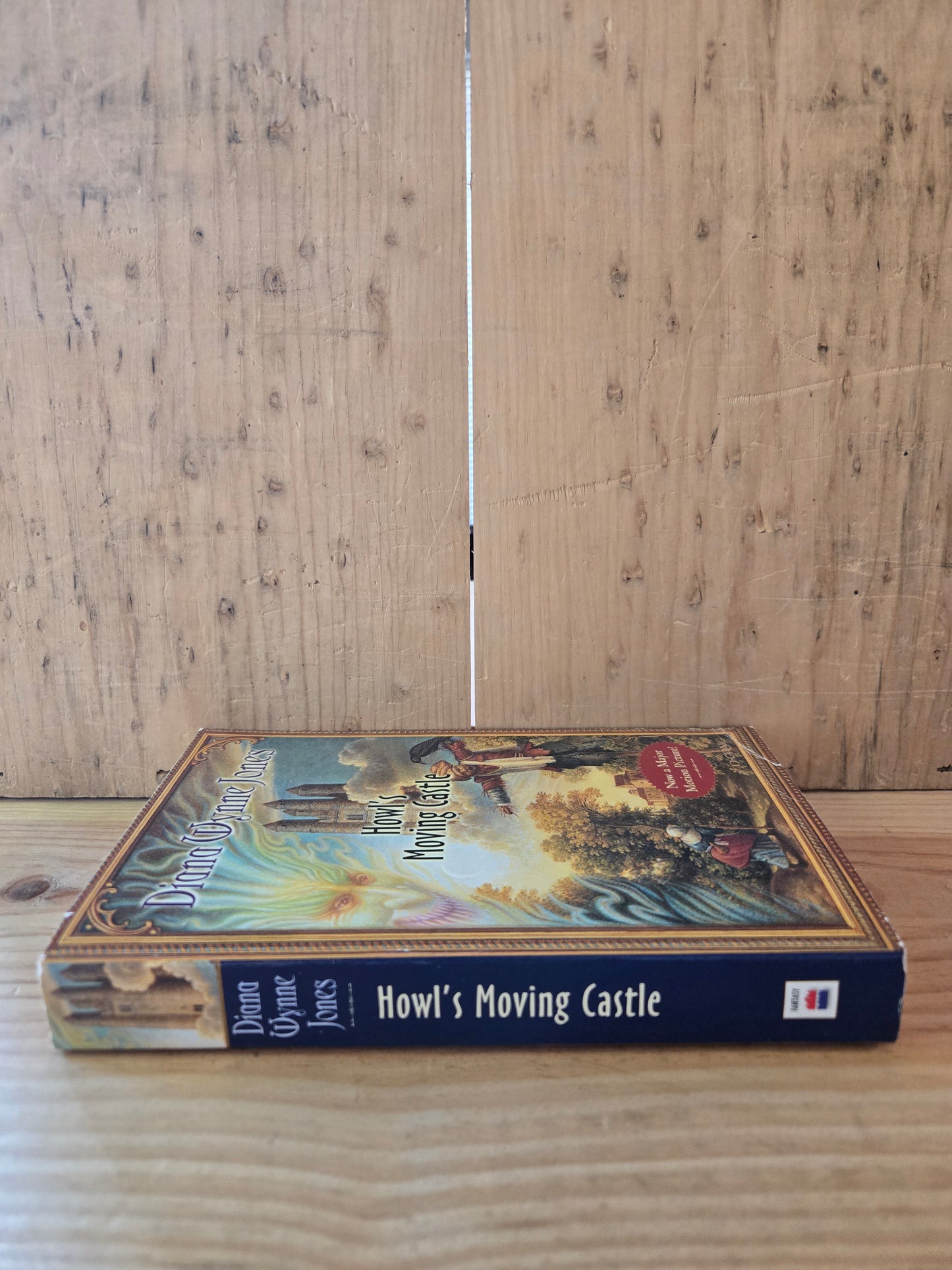Howl's Moving Castle // Diana Wynne Jones // 2001 // Vintage Paperback Fantasy