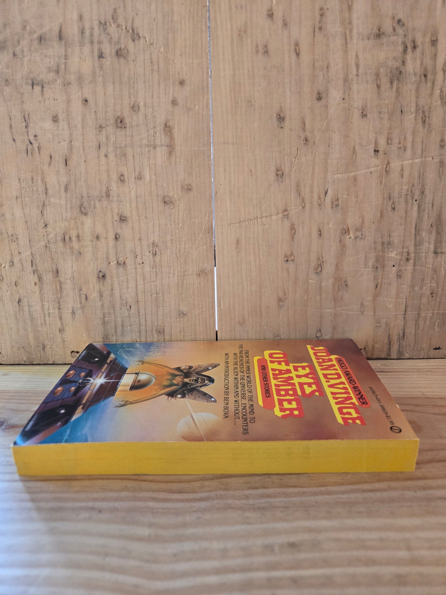 Eyes of Amber and Other Stories // Joan D. Vinge // 1979 // Vintage Paperback Sci-fi