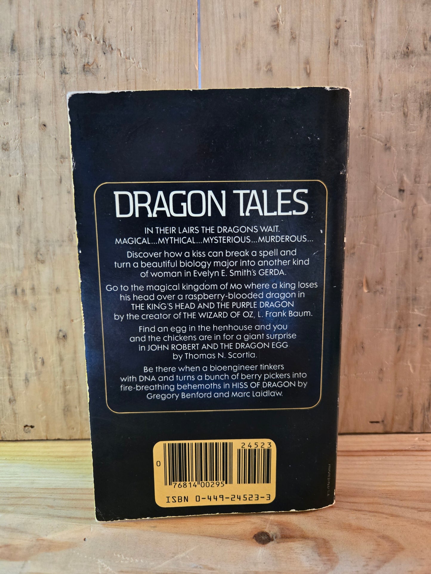 Dragon Tales // Edited by Isaac Asimov // 1982 // Vintage Paperback Fantasy