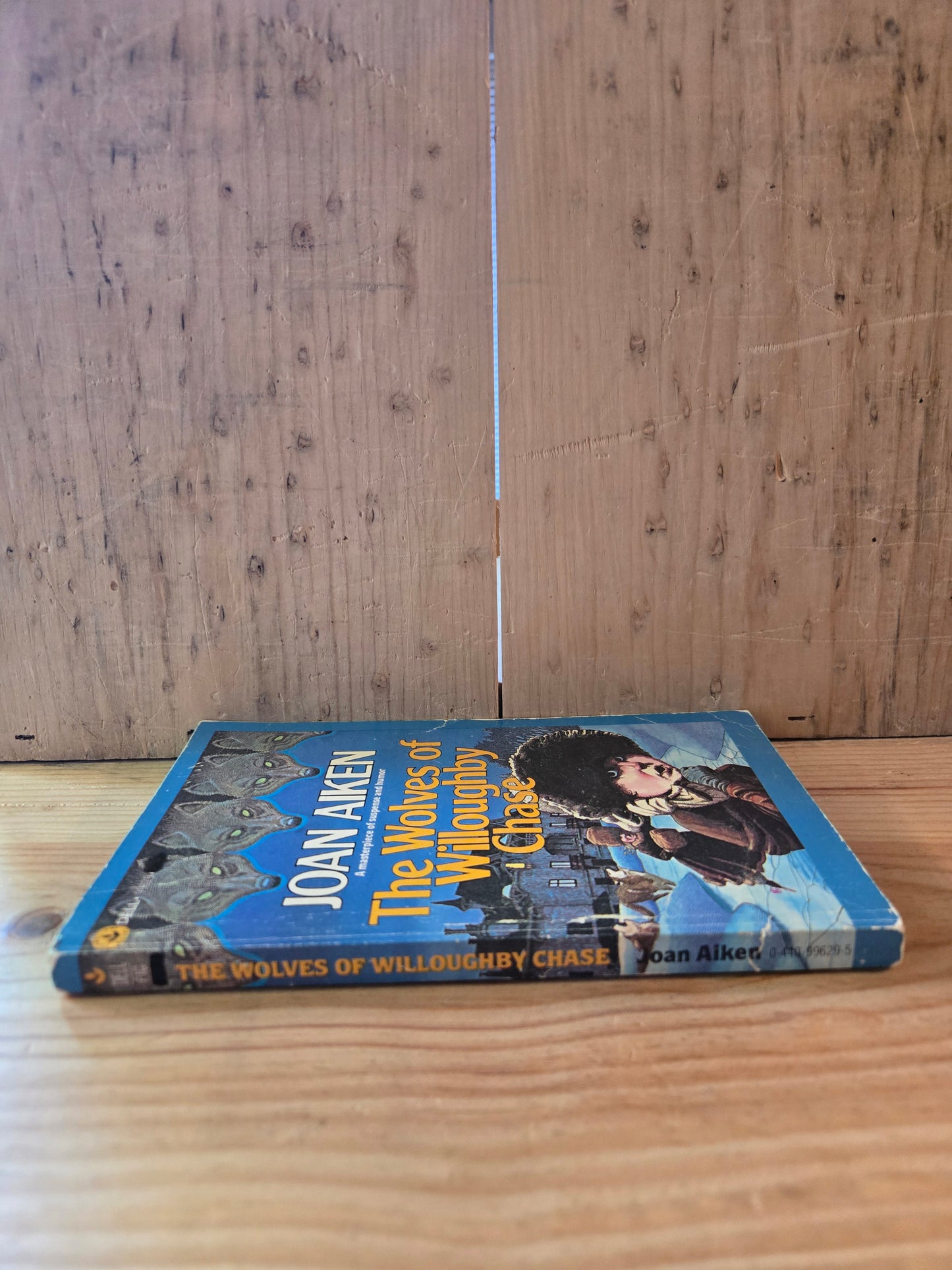 The Wolves of Willoughby Chase // Joan Aiken // 1981 // Vintage Paperback
