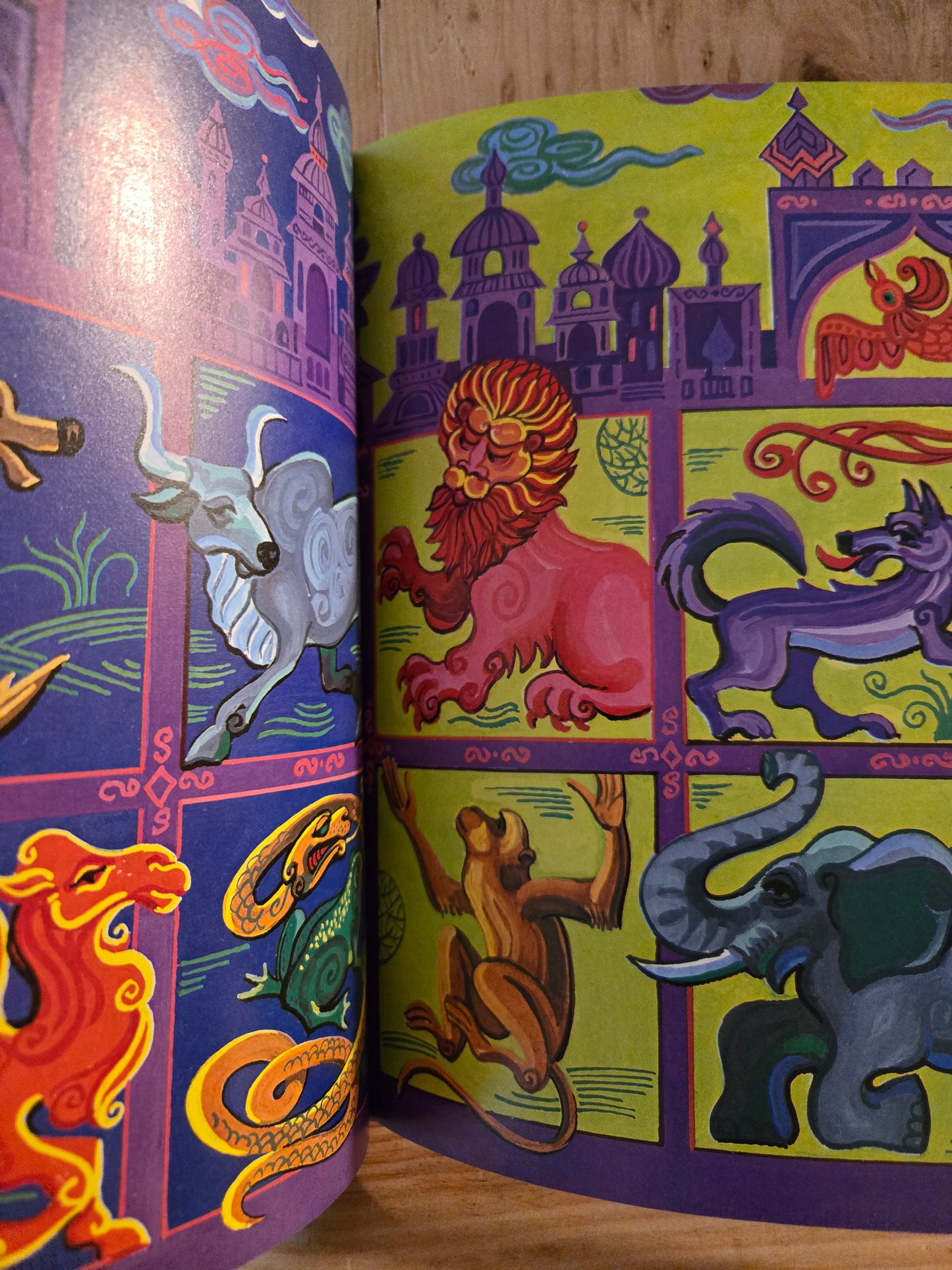 Kalilah and Dimnah: Fables from the Ancient East // Translated from the Persian by Hassan Tehranchian // 1st Edition 1985 // Vintage Book