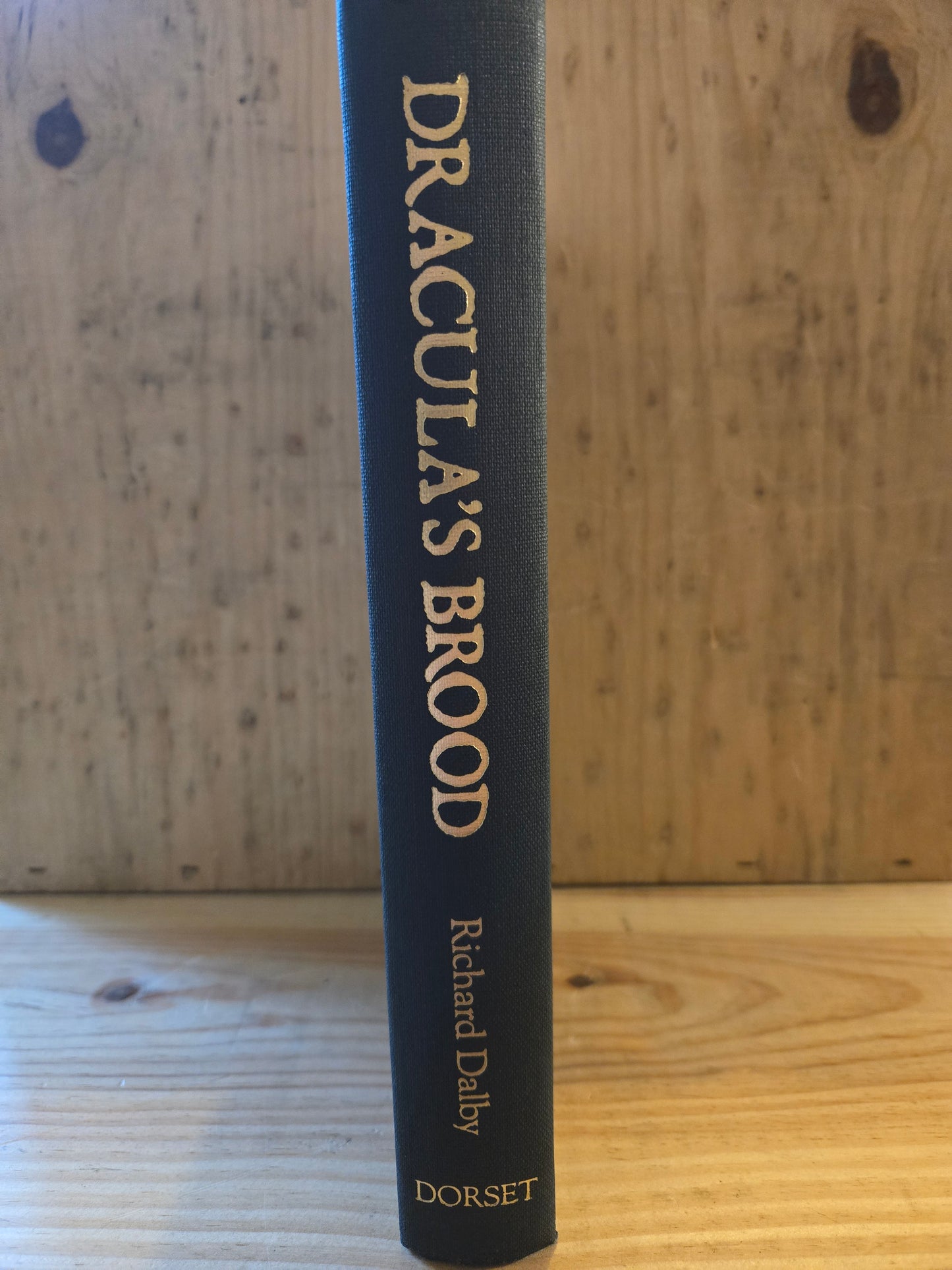 Dracula's Brood // Selected and Introduced by Richard Dalby // 1991 // Vintage Hardcover Horror Suspense