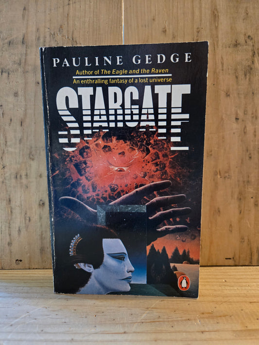 Stargate // Pauline Gedge // 1983 // Vintage Paperback Fantasy