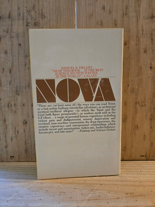 Nova // Samuel R. Delany // Bantam 6th Printing 1975 // Vintage Paperback Sci-fi