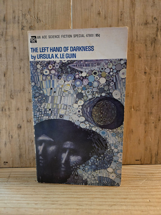 The Left Hand of Darkness // Ursula K. Le Guin // 1st Printing Ace 1969 // Vintage Paperback Sci-fi